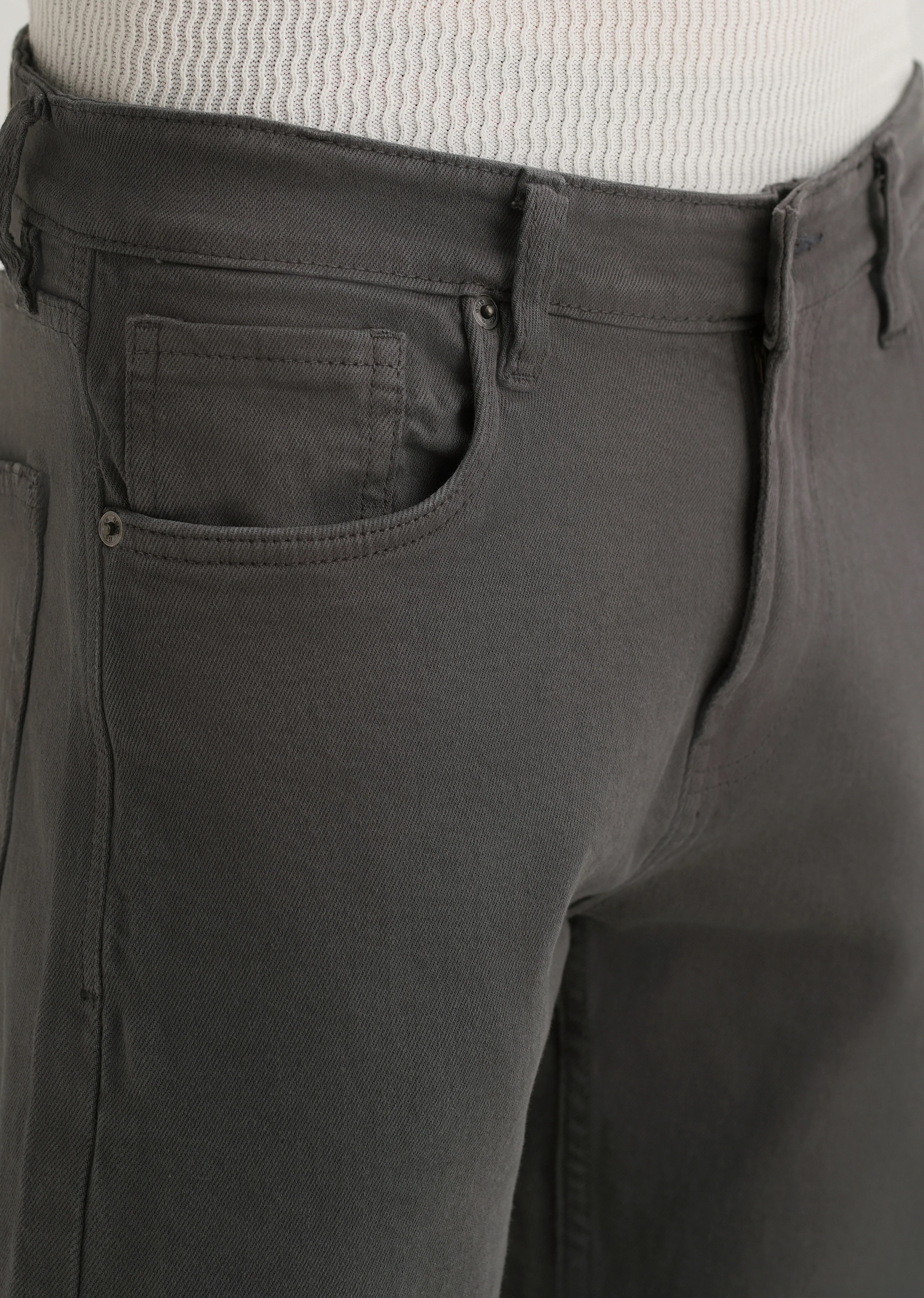 Grey Ankle Slim Fit Denim - Image 5