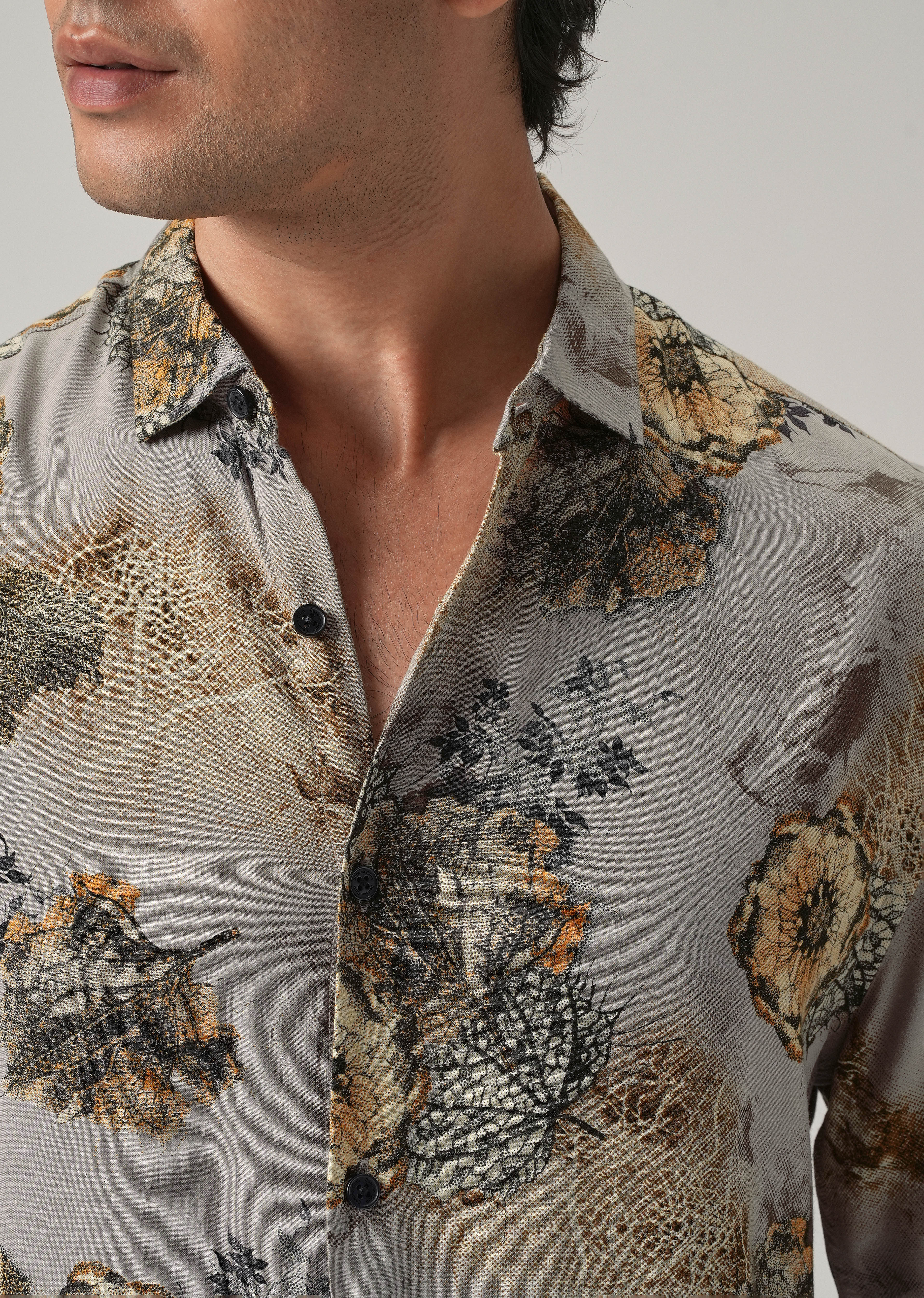Grey Flora Print Feather Shirt - Image 5