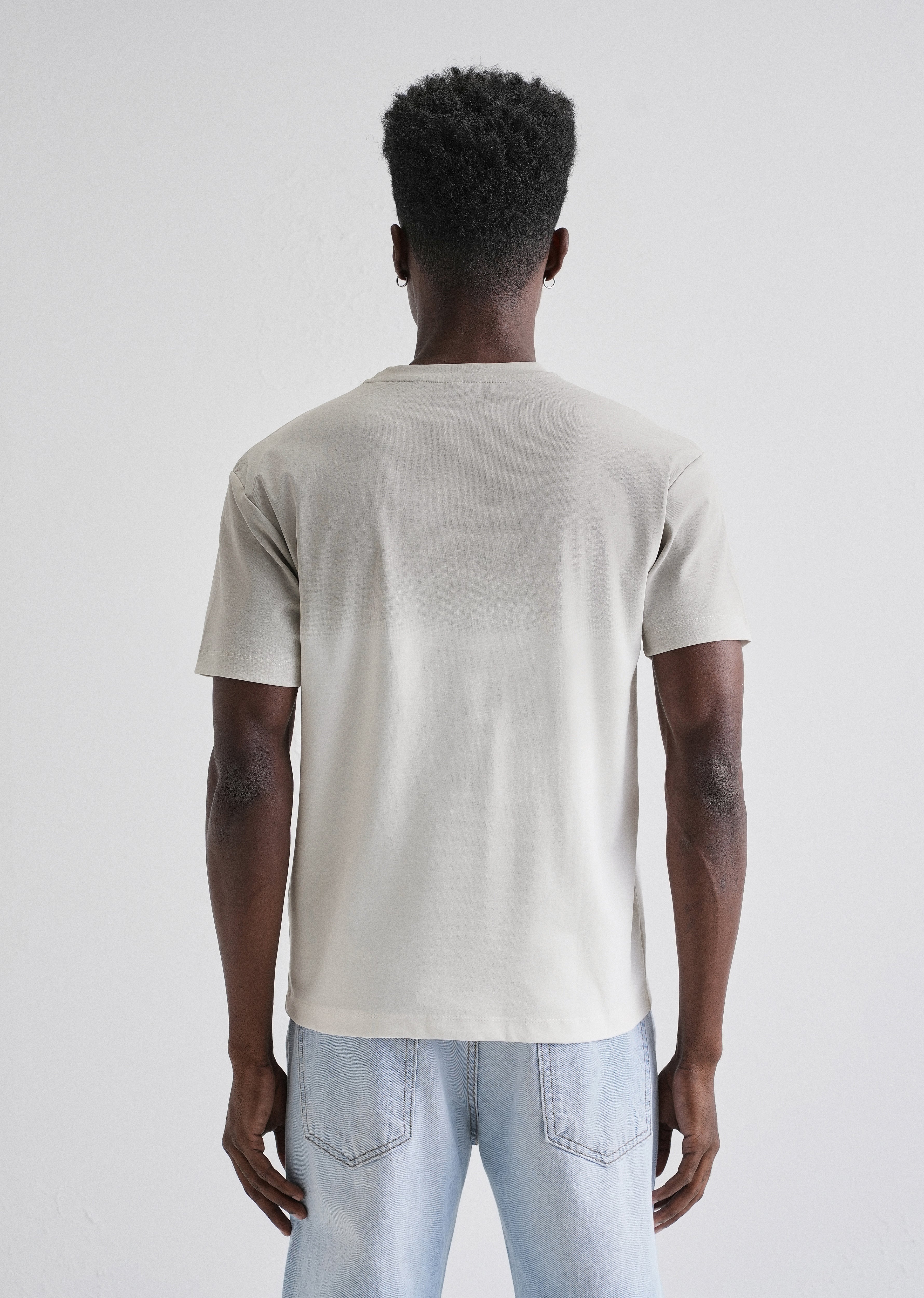 Grey Gradient Applique T-shirt - Image 2