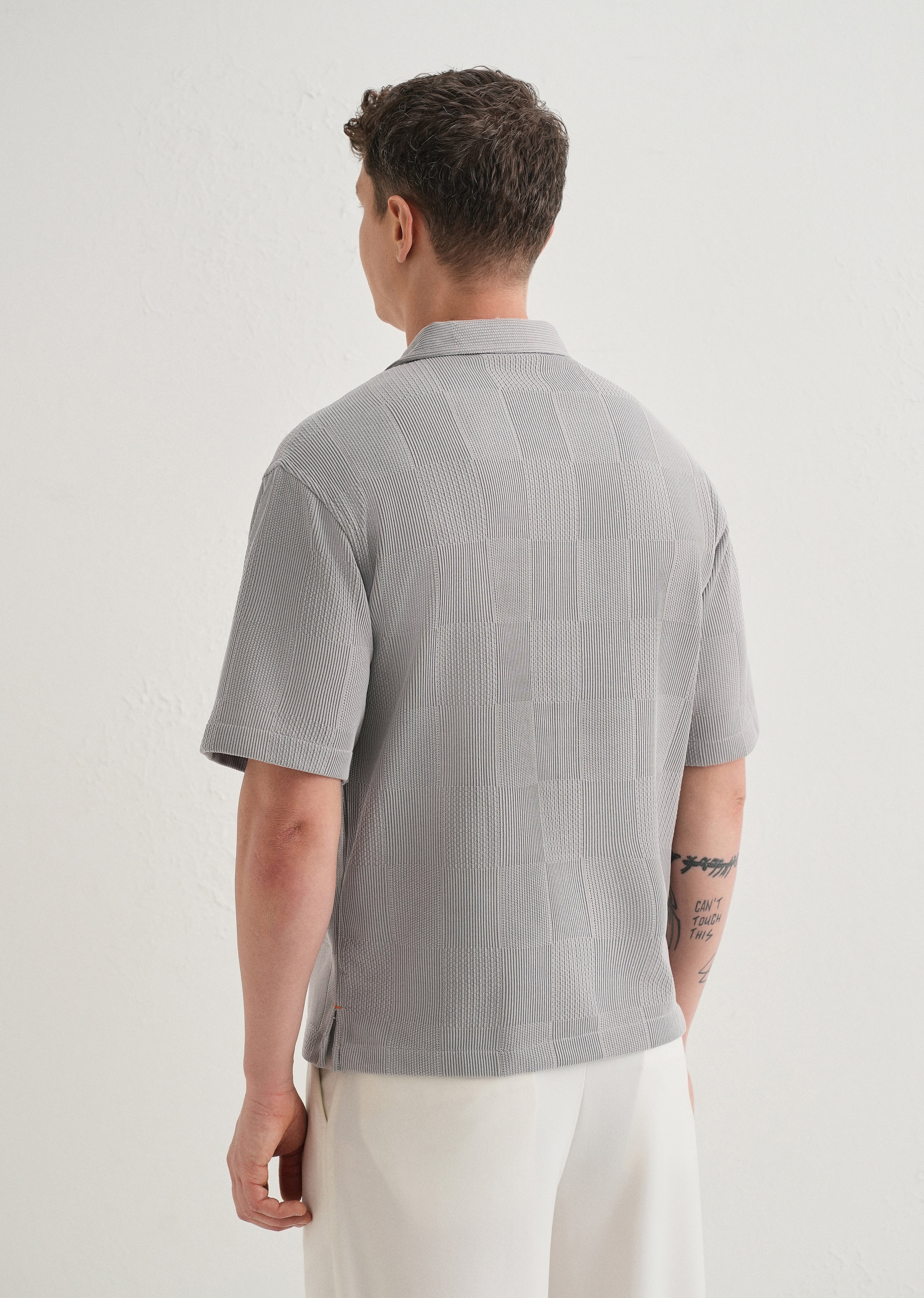 Grey Textured Check Knit Shirt - Image 2