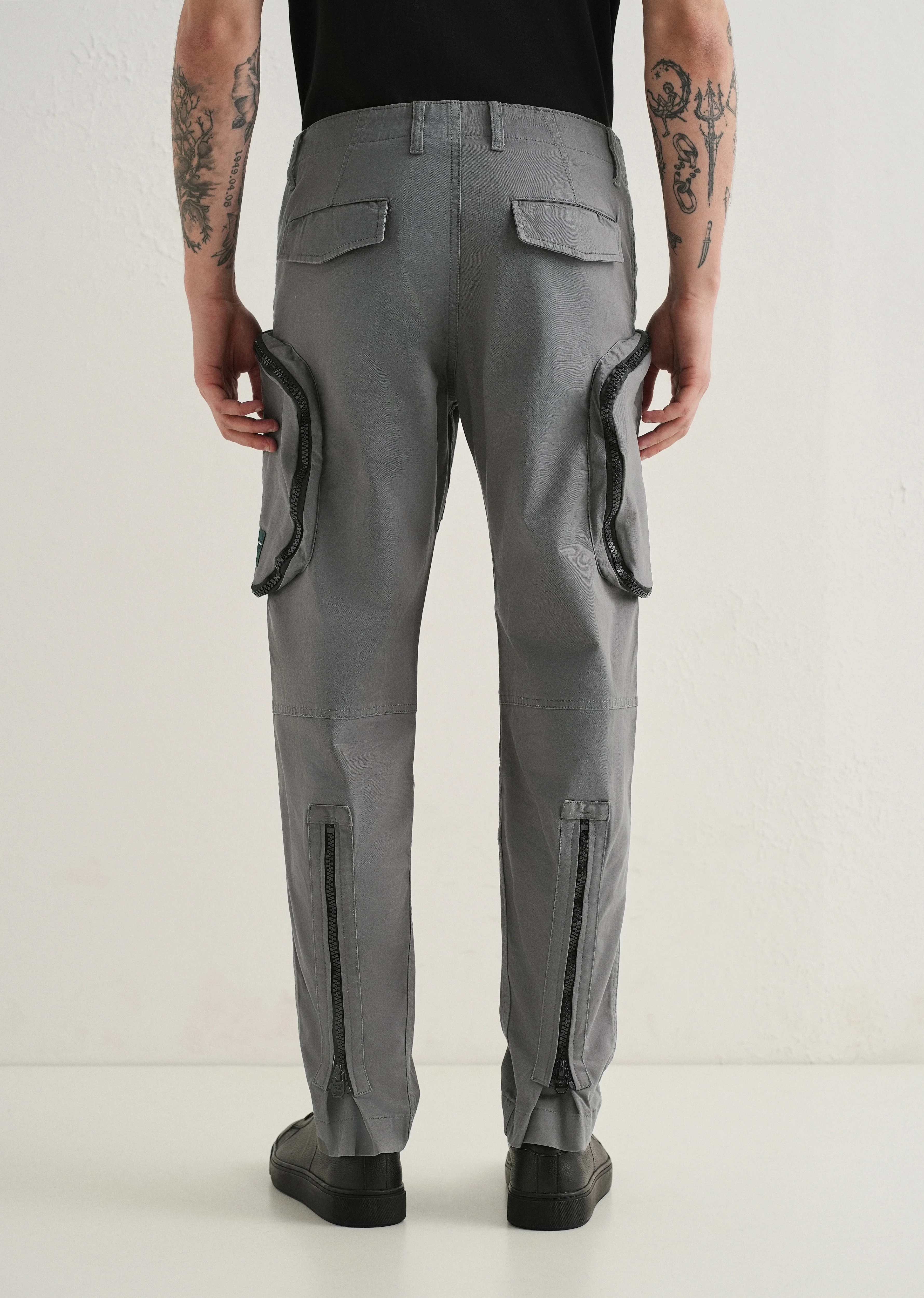 Gris Gray Zipper Cargo Pant - Image 2