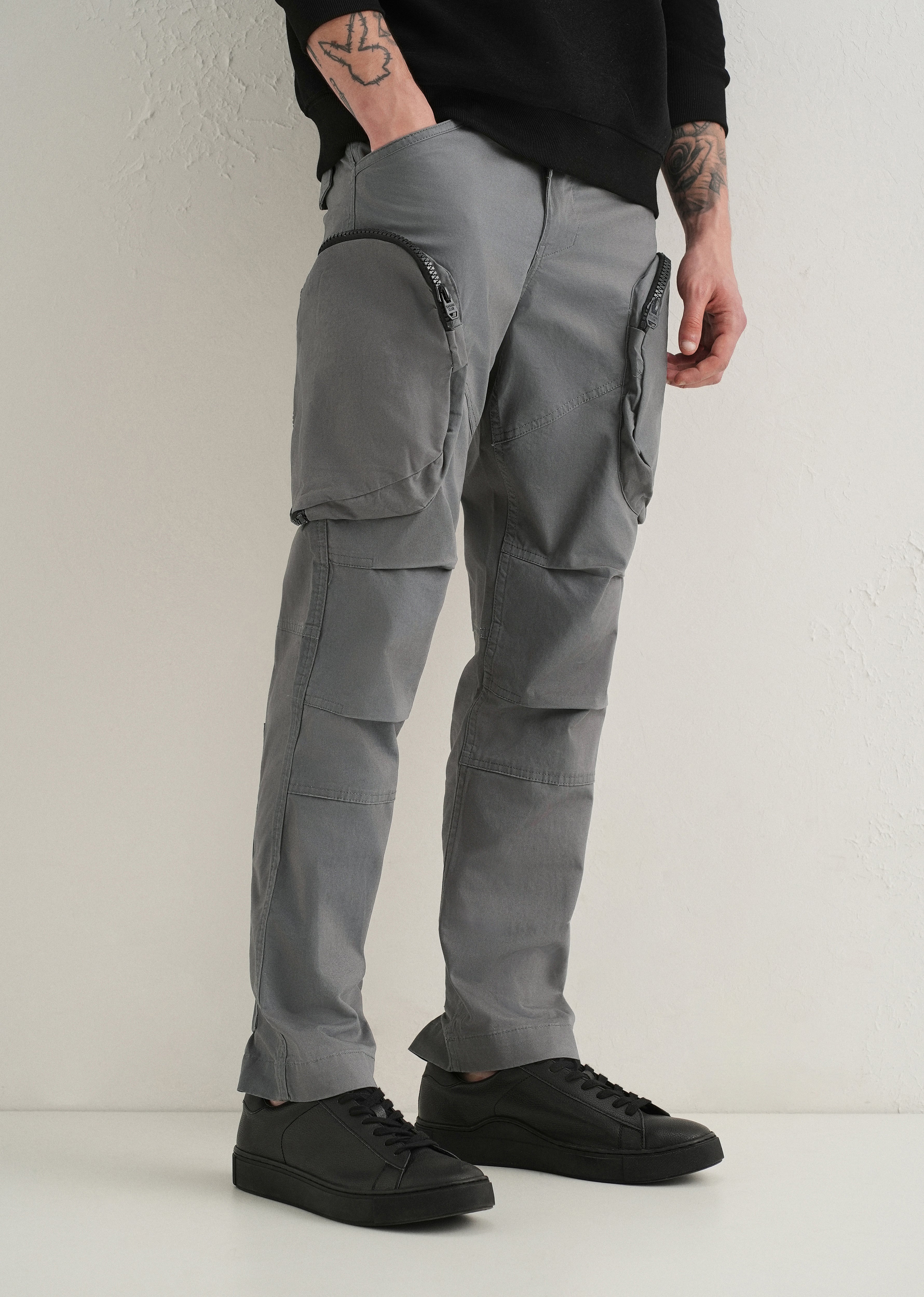 Gris Gray Zipper Cargo Pant - Image 8