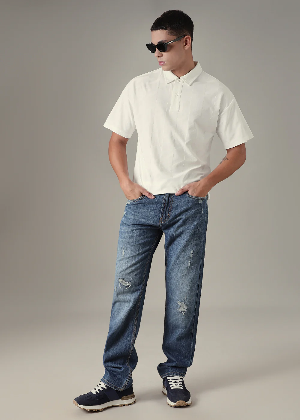 Herringbone Pattern White Polo T-shirt - Image 6