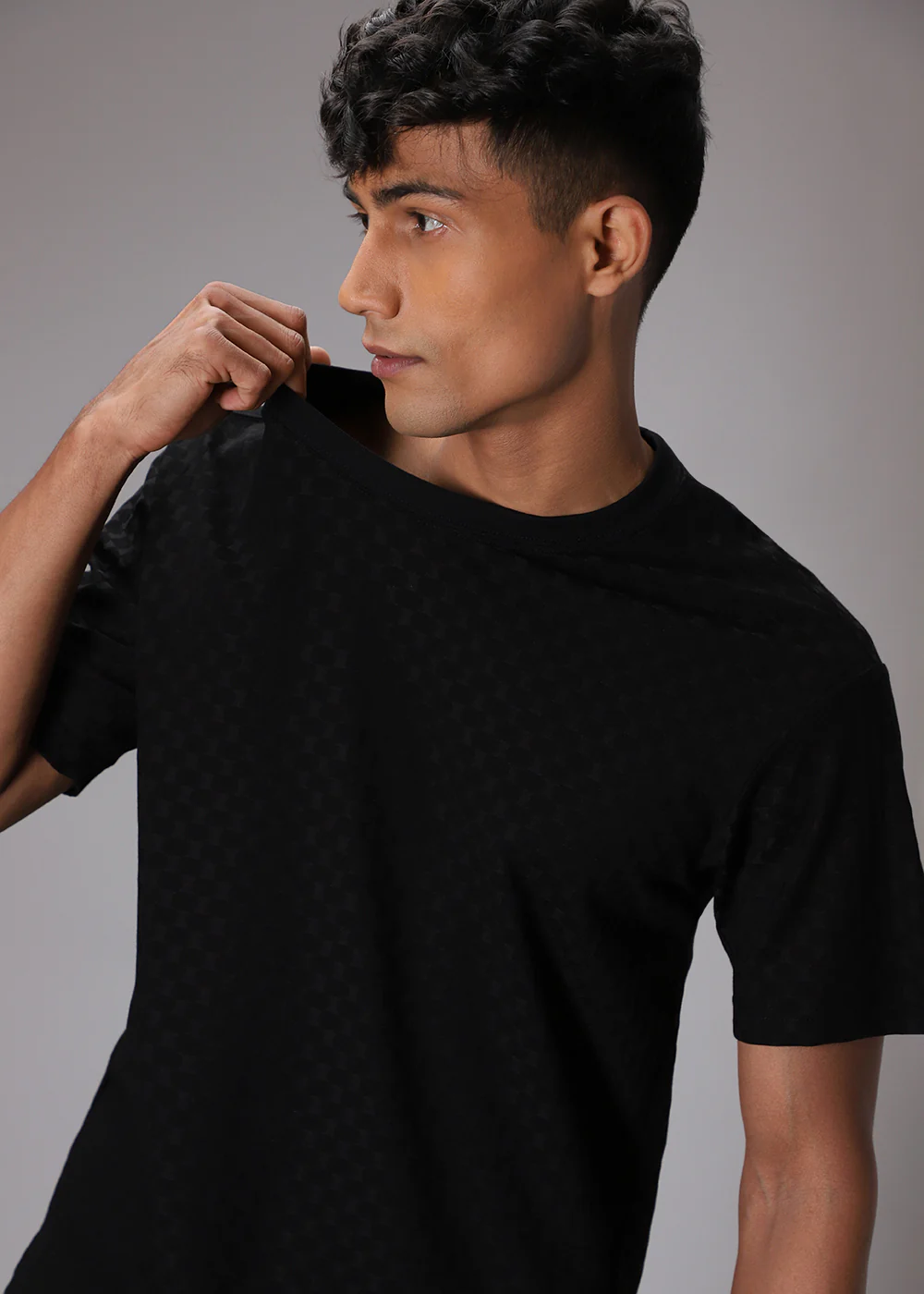 Hybrid Black Patterned Oversized T-shirt - Image 8
