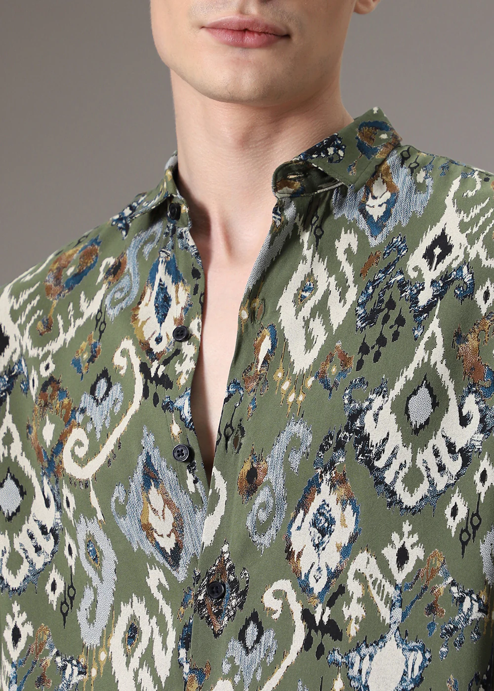 Ikat Green Feather Shirt - Image 2