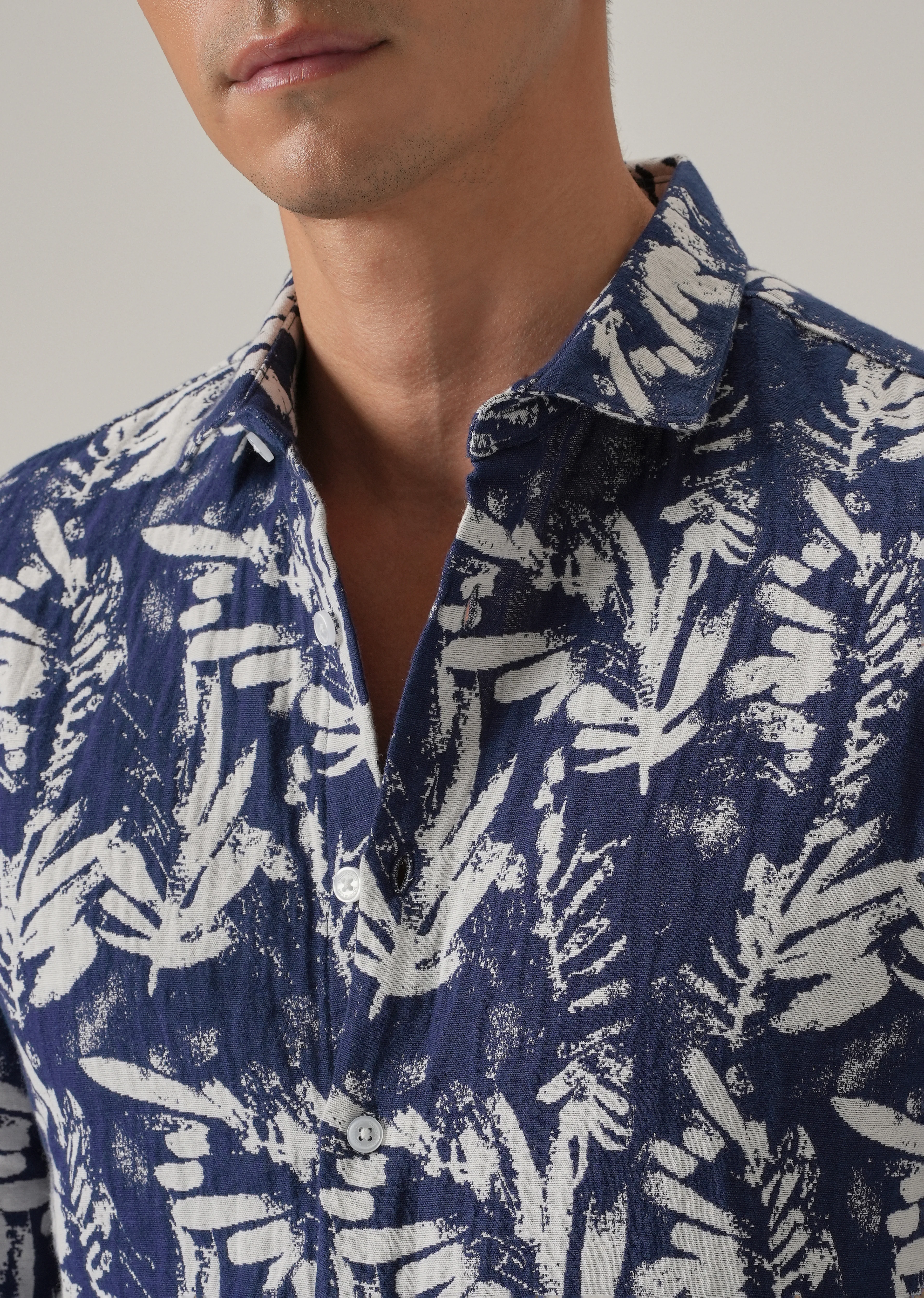Indigo Leaf Pattern Shirt - Image 5