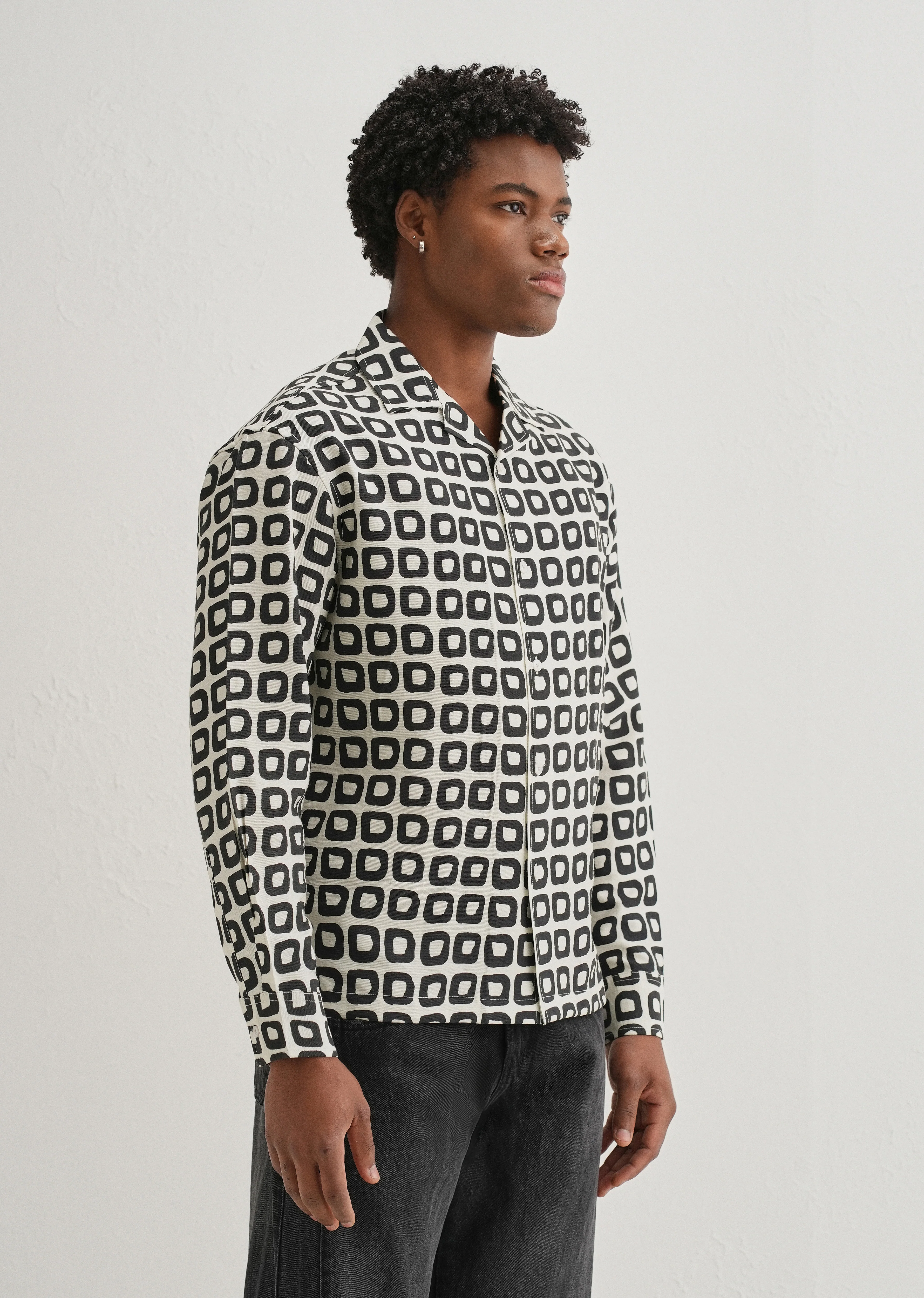 Ivory Retro Grid Printed Shirt - Image 4
