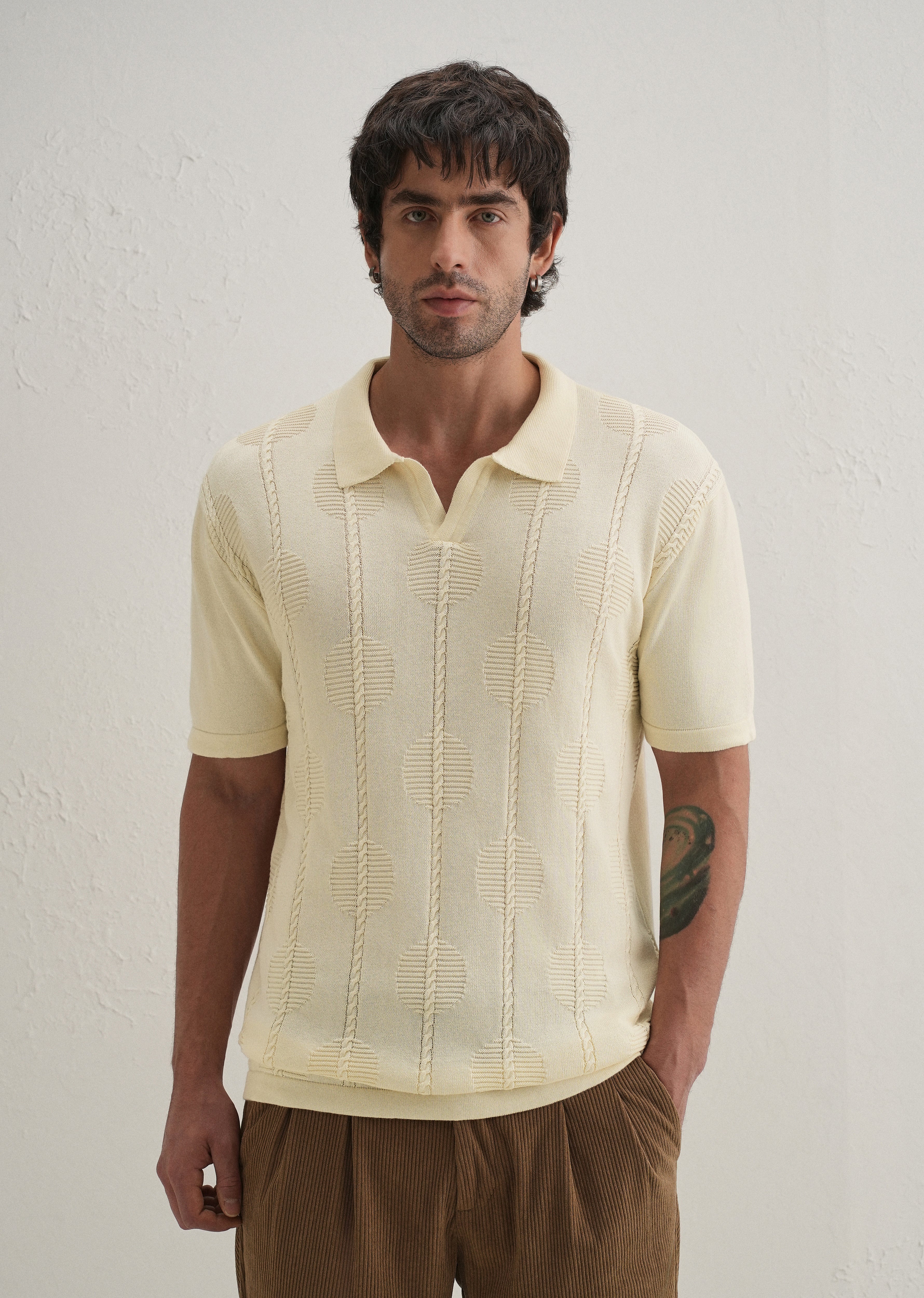 Knitted Cream Polo T-shirt - Image 3