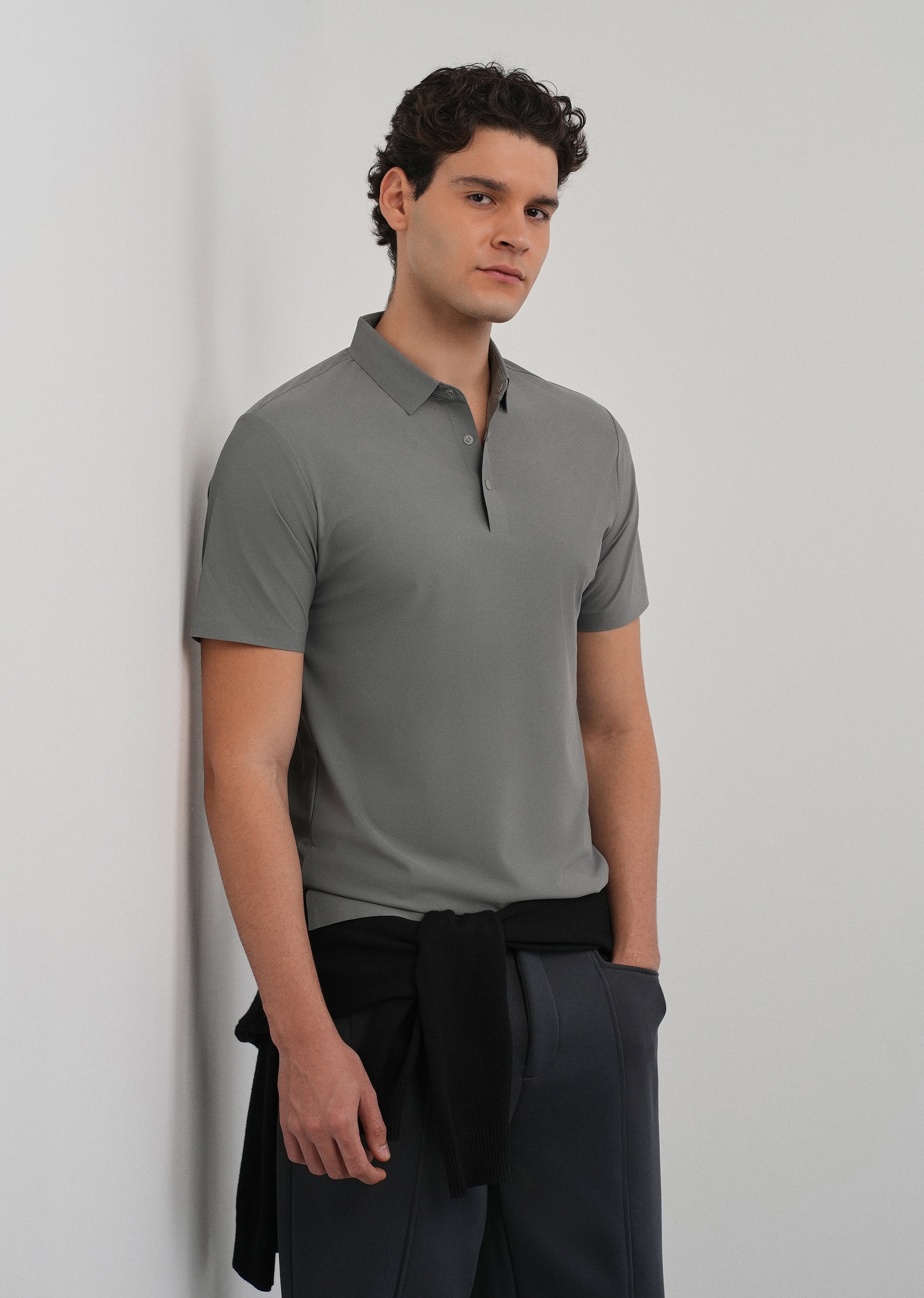 Light Grey Stitchless Polo Collar T-Shirt - Image 7