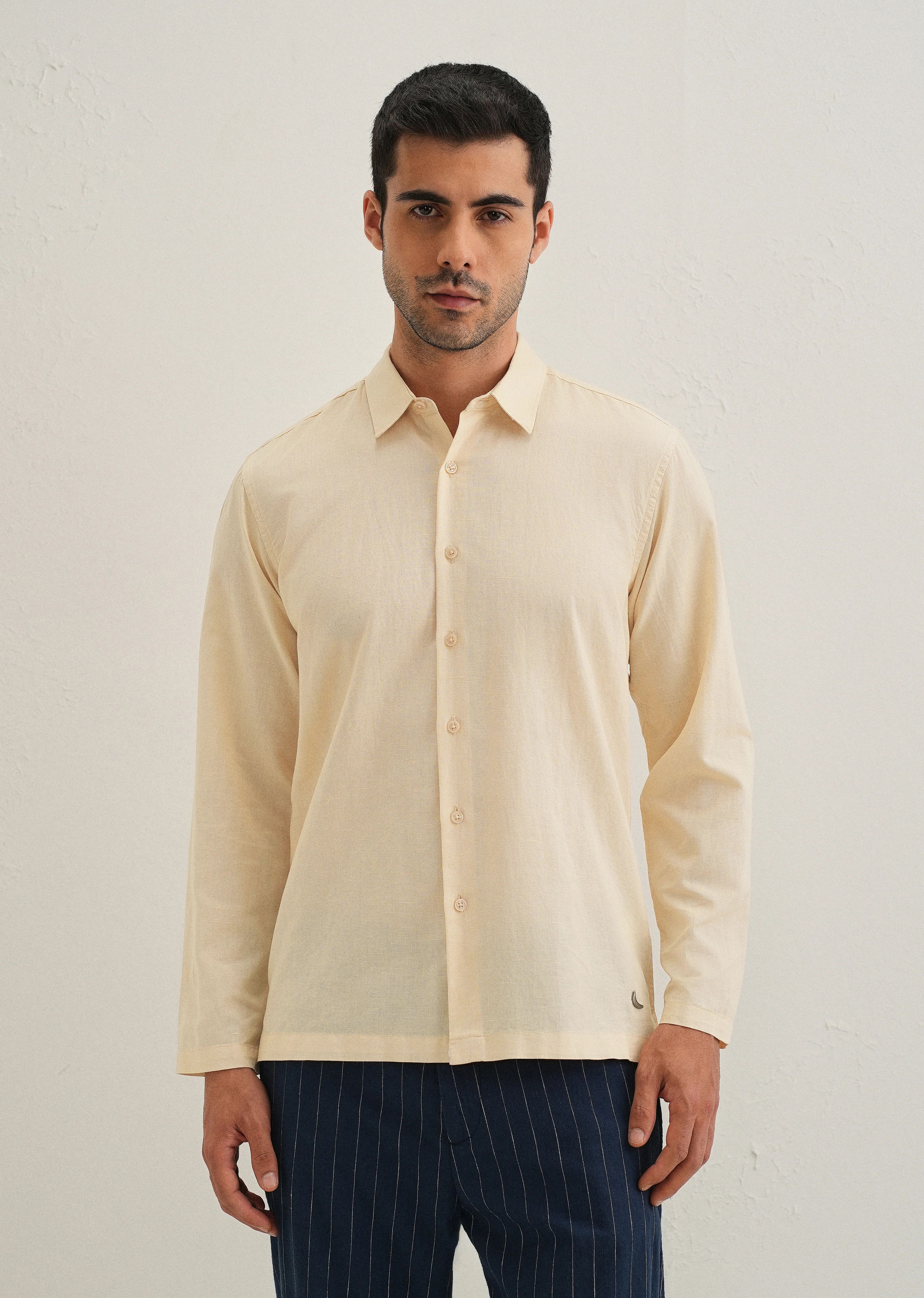 Light Ivory Hidden Sleeve Placket Cotton Linen Shirt - Image 3