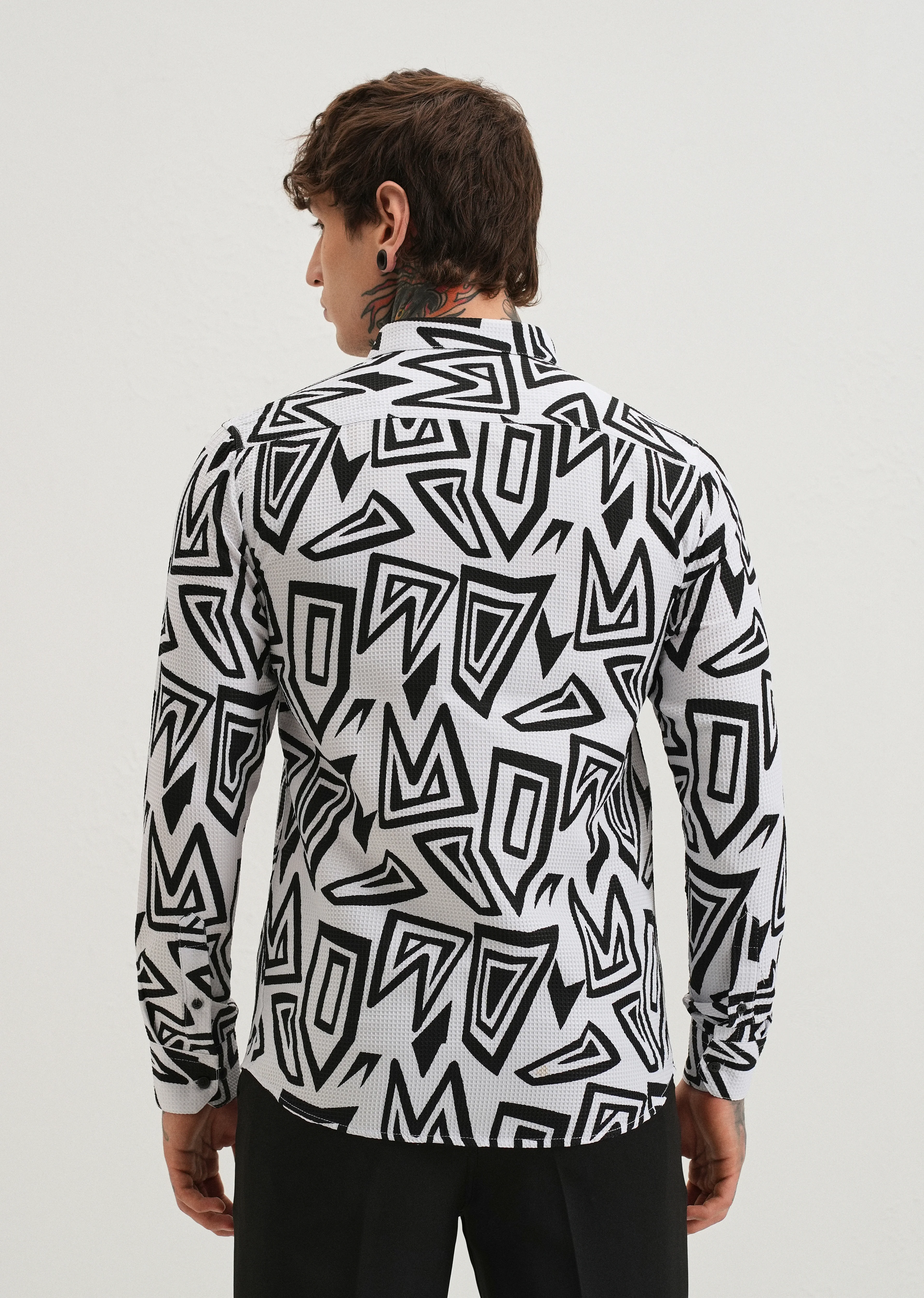 Maze Line Waffle Dobby White Shirt - Image 2