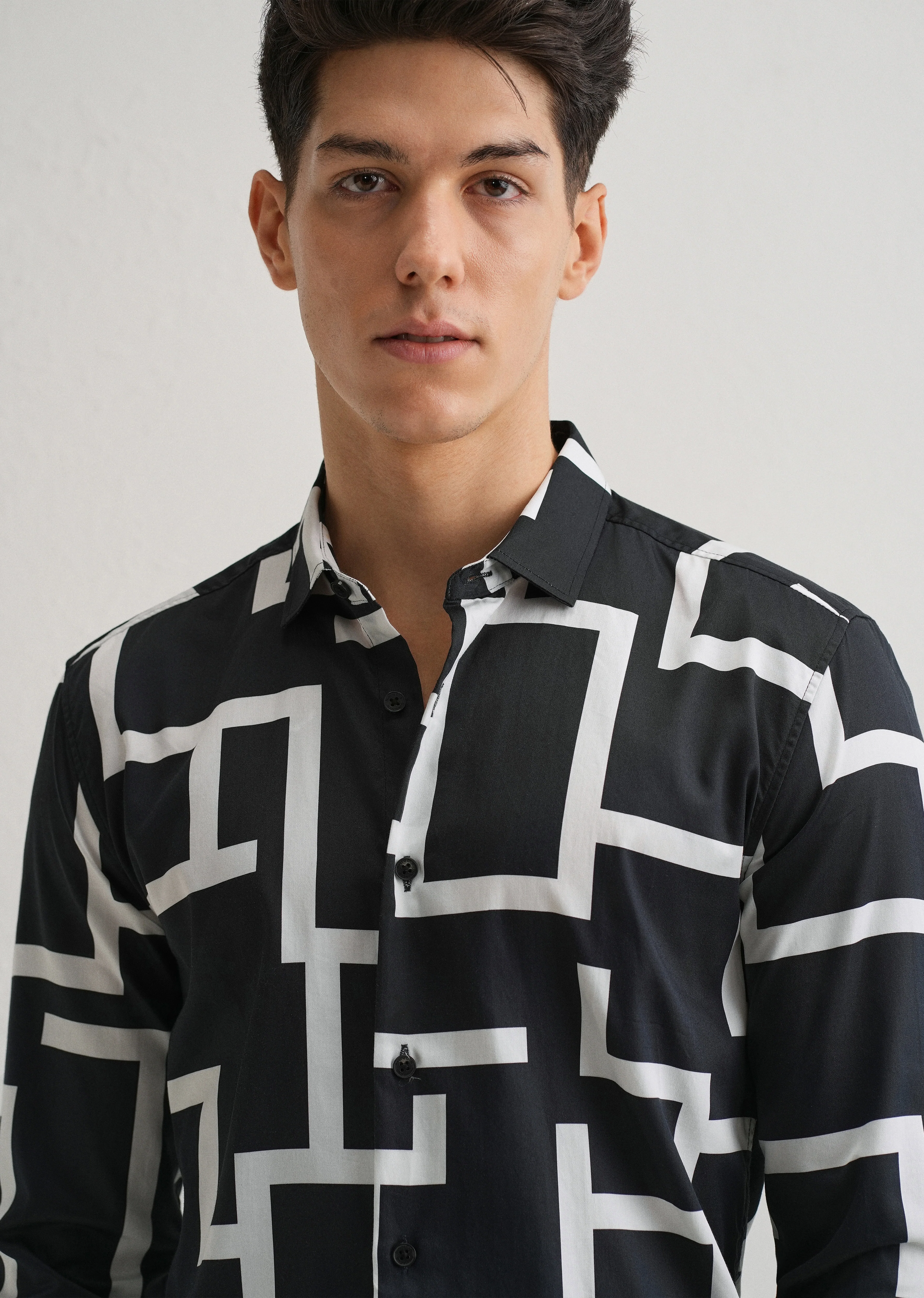 Maze Printed Shirt - Image 5