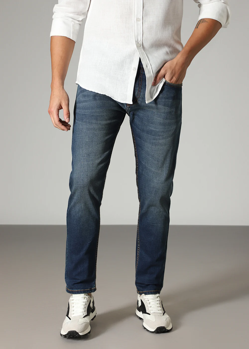 Mid Wash Slim fit Jeans - Image 5