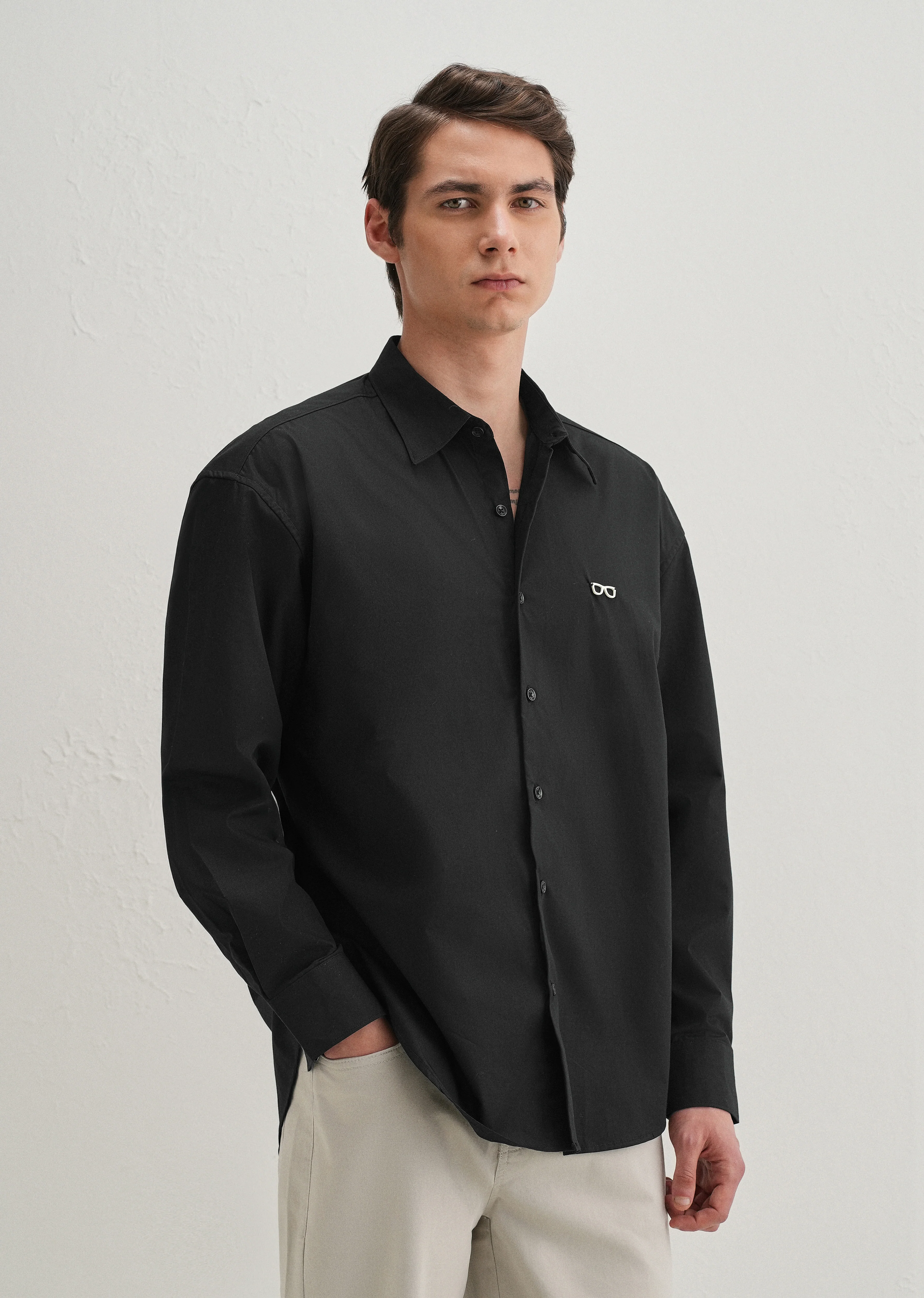 Mini Frame Accent Black Cotton Shirt - Image 4
