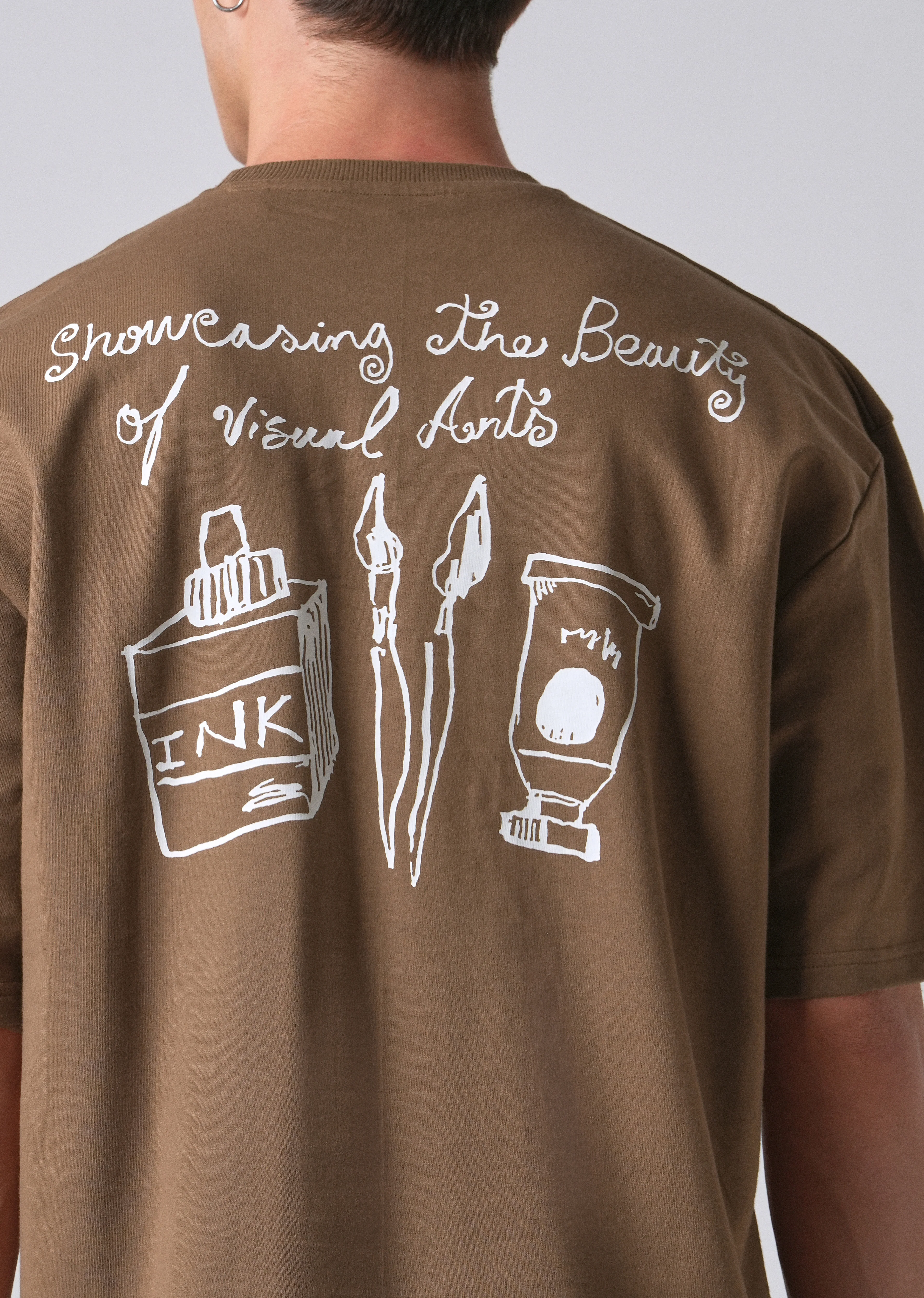 Minimalist Print Brown Oversized T-shirt - Image 5