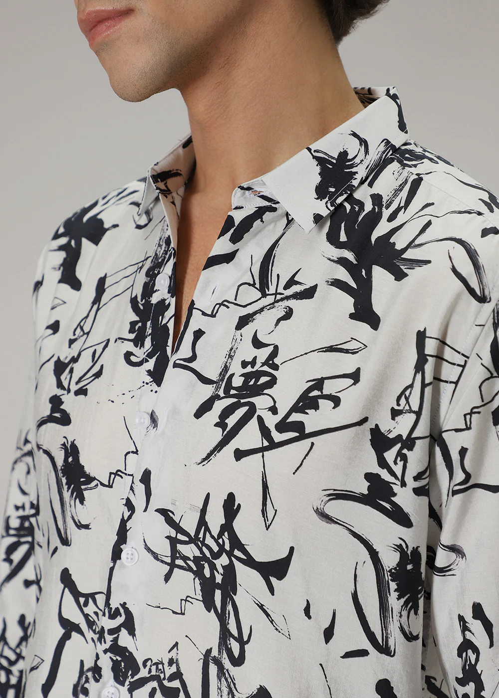 Monochromatic Abstract Print Shirt - Image 2