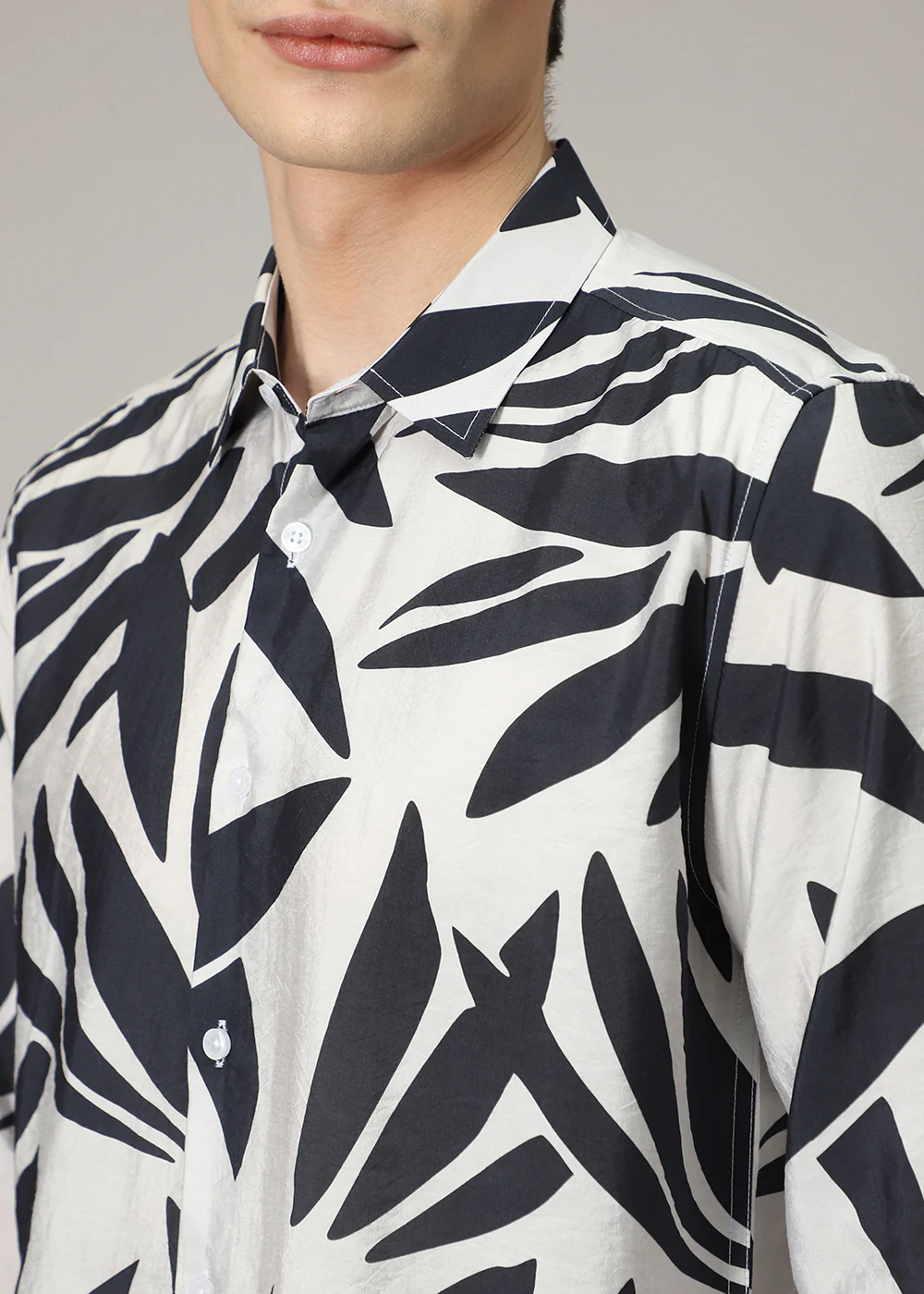 Monochrome Leaf Print Shirt - Image 2