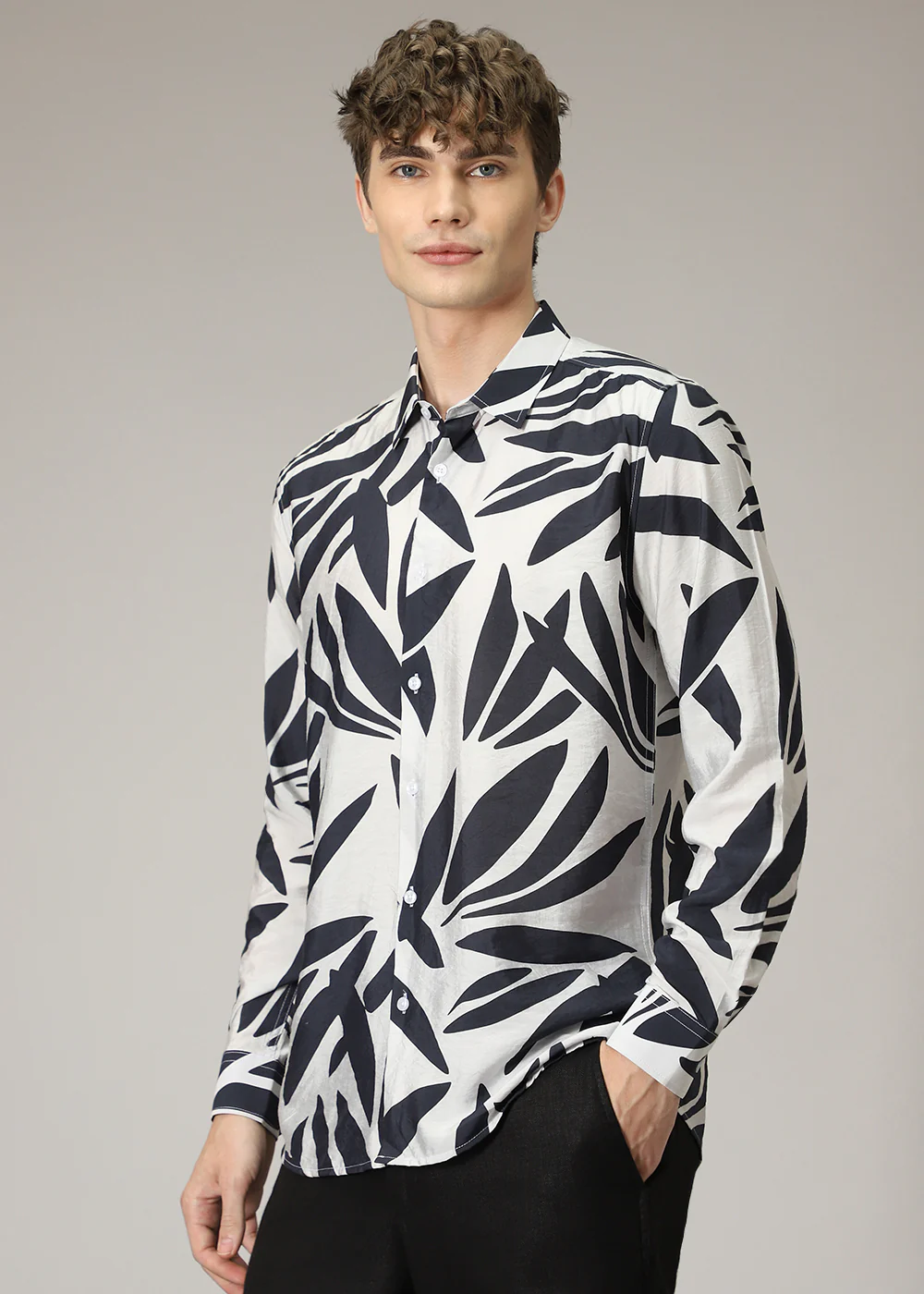 Monochrome Leaf Print Shirt - Image 5
