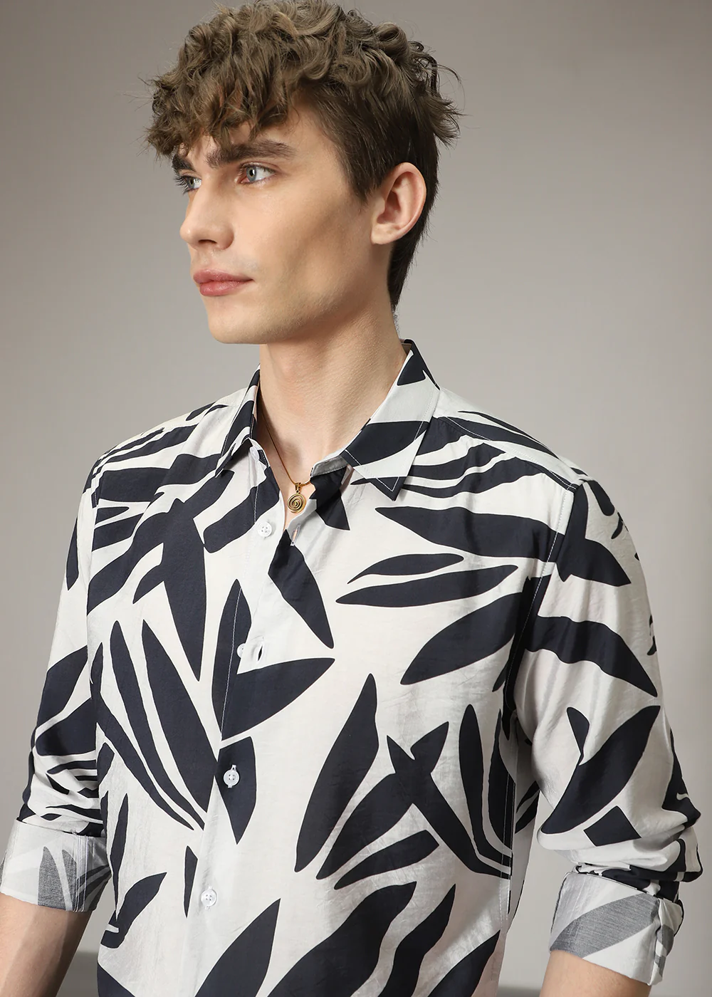 Monochrome Leaf Print Shirt - Image 7