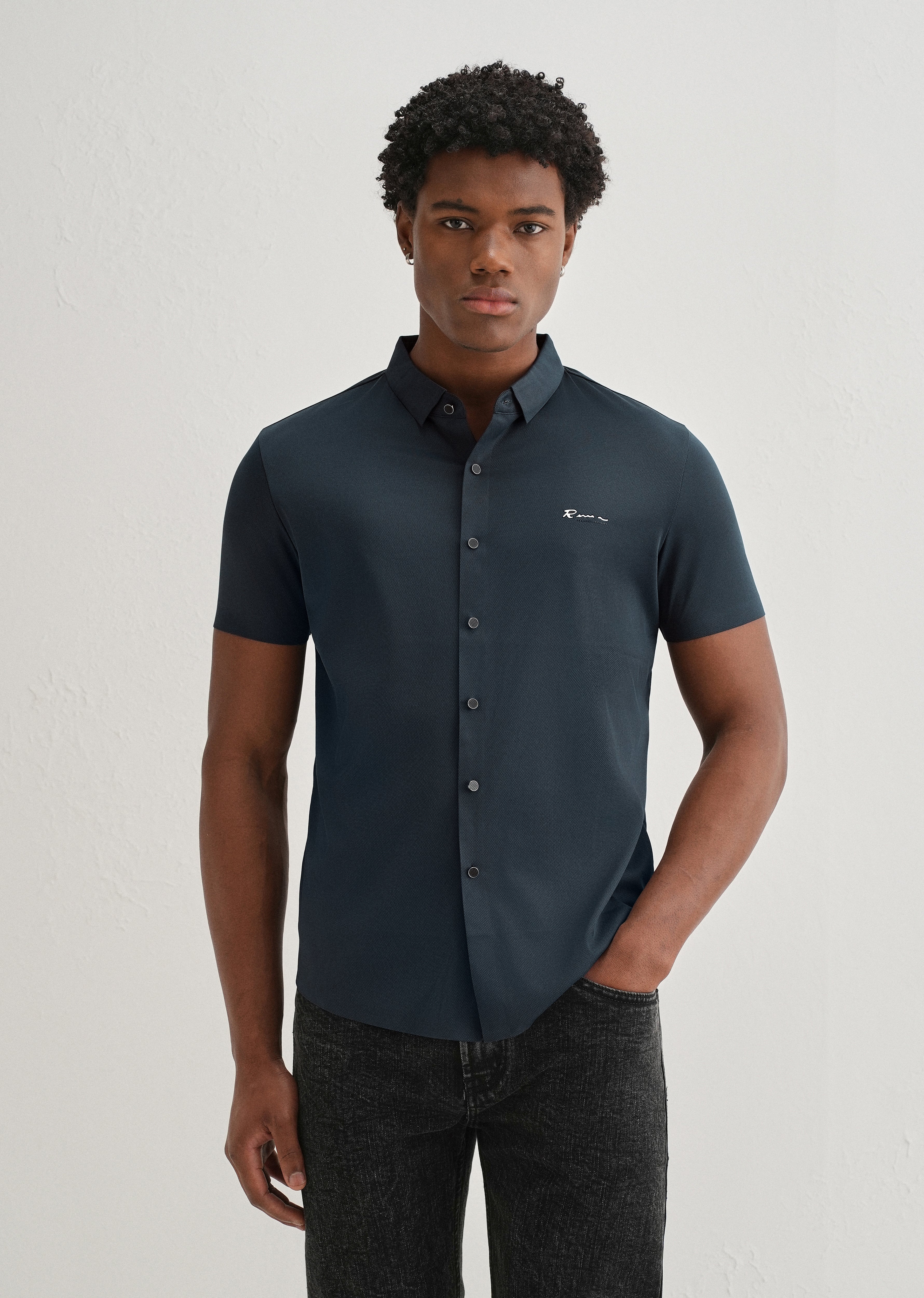 Navy Blue Stitchless Half Sleeve Shirt - Image 4