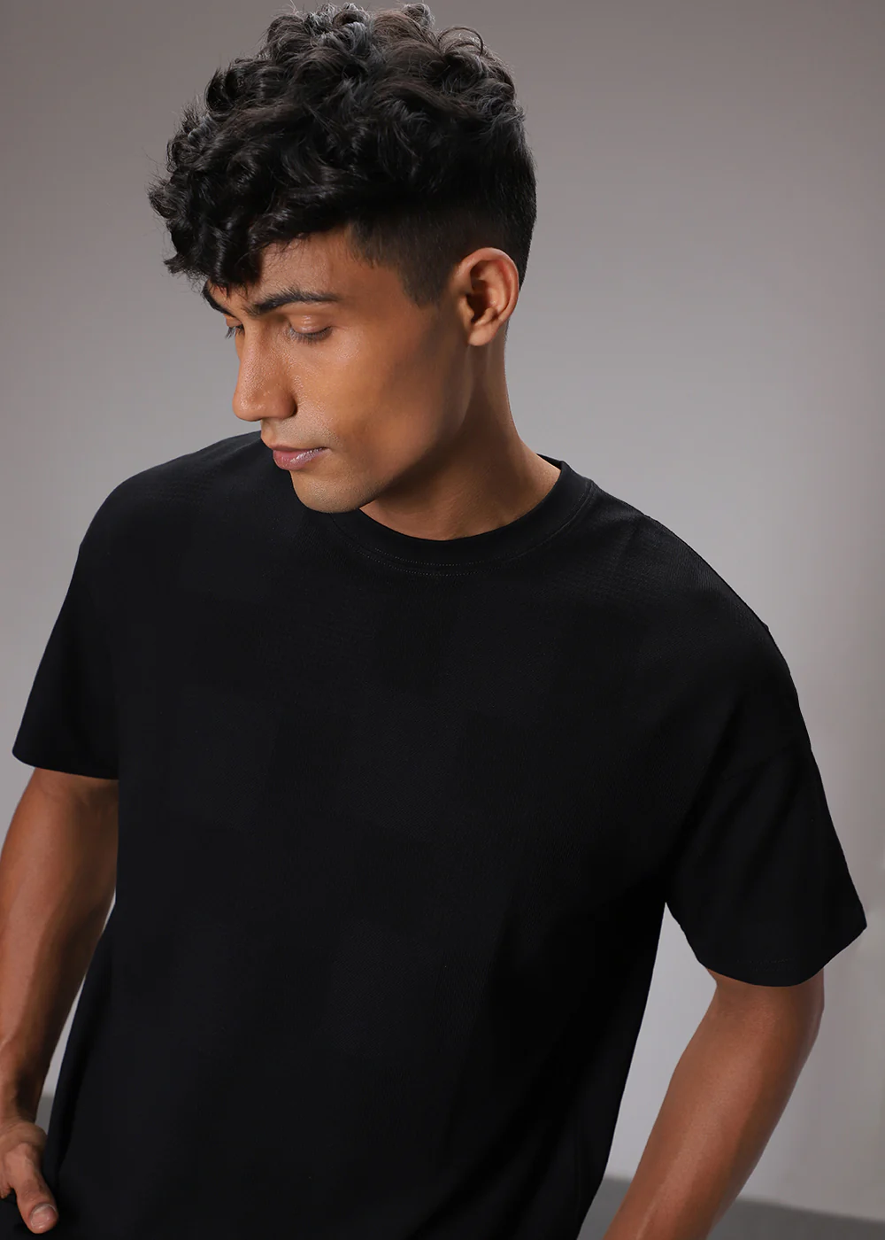Noir Black Patterned T-shirt - Image 9