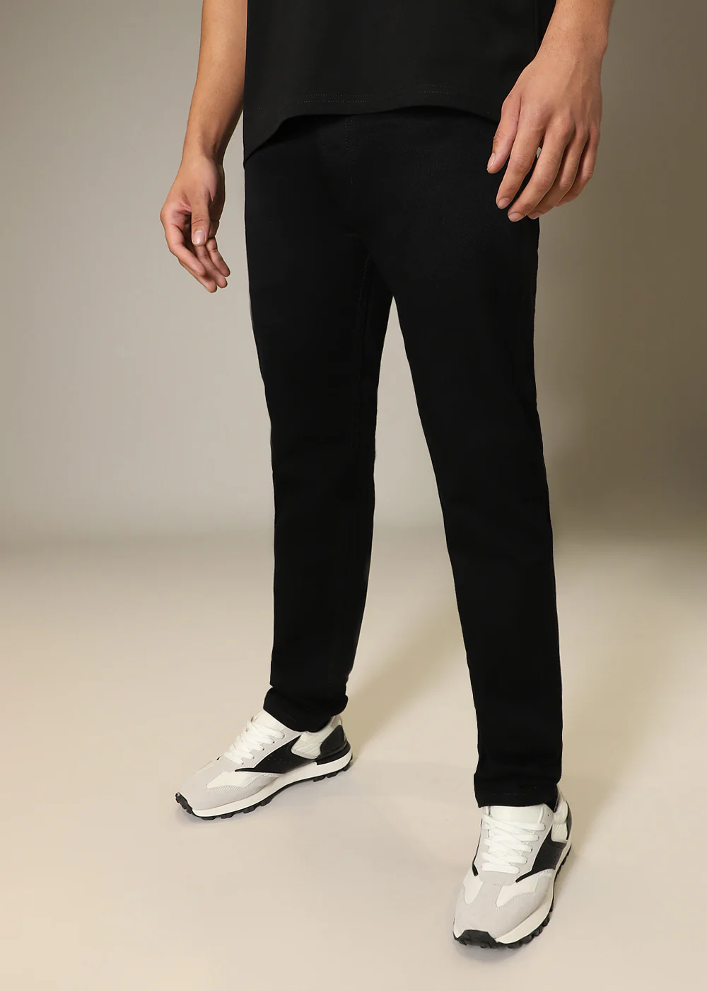 Nova Black Slim fit Jeans - Image 3