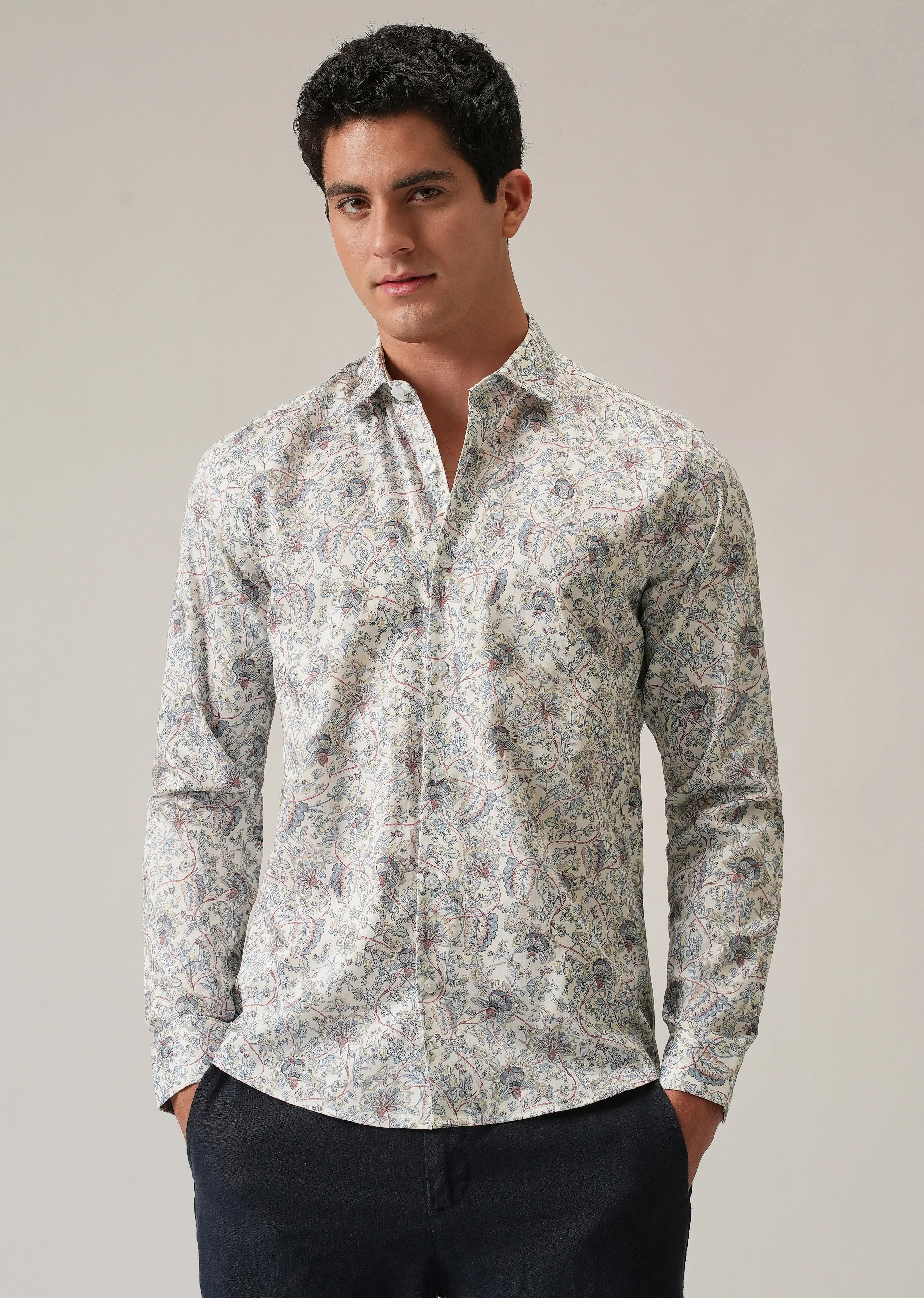 Off-White Ditsy Floral Print Shirt - Image 3