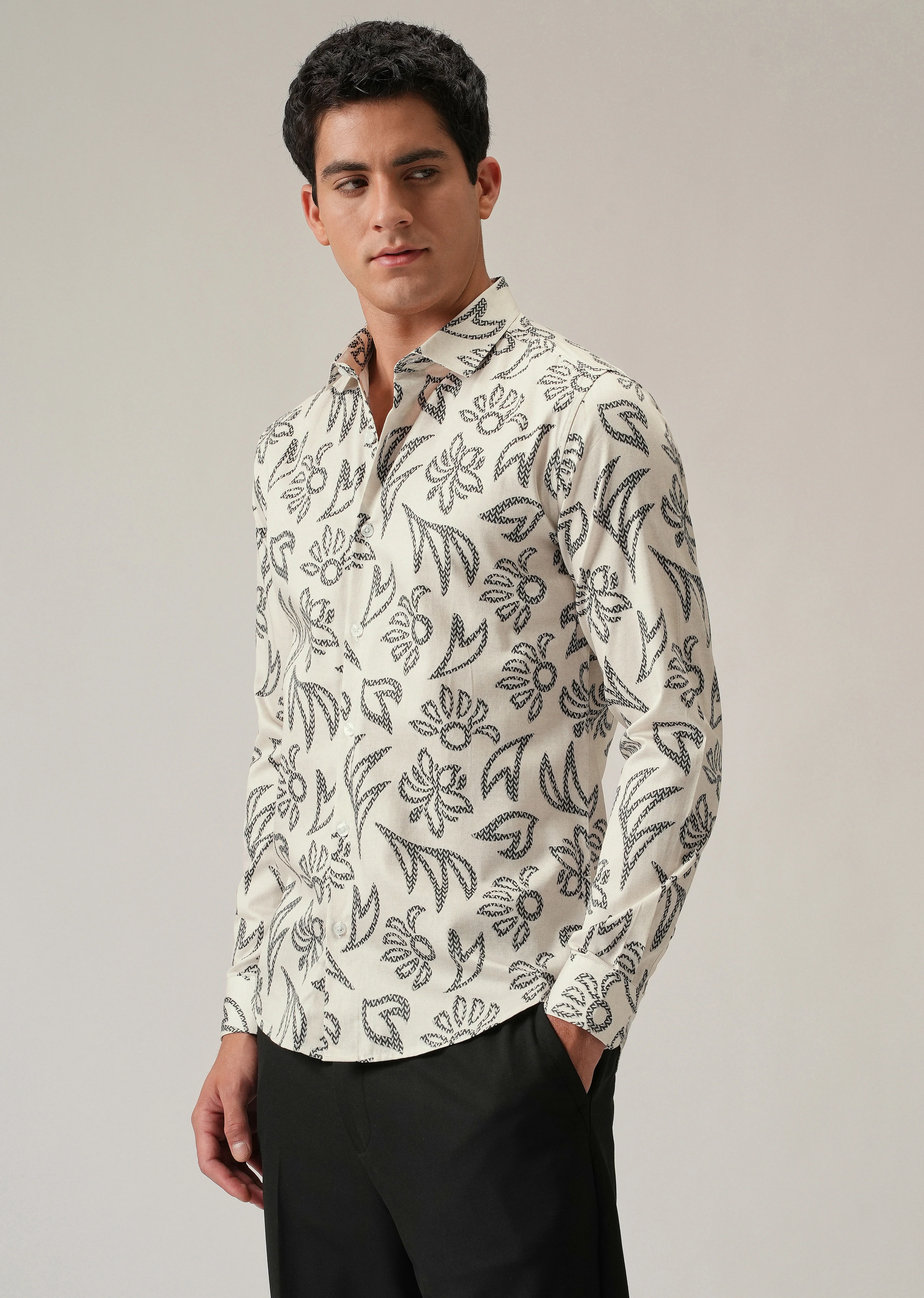 Off-White Floral Pattern Print Shirt - Image 4