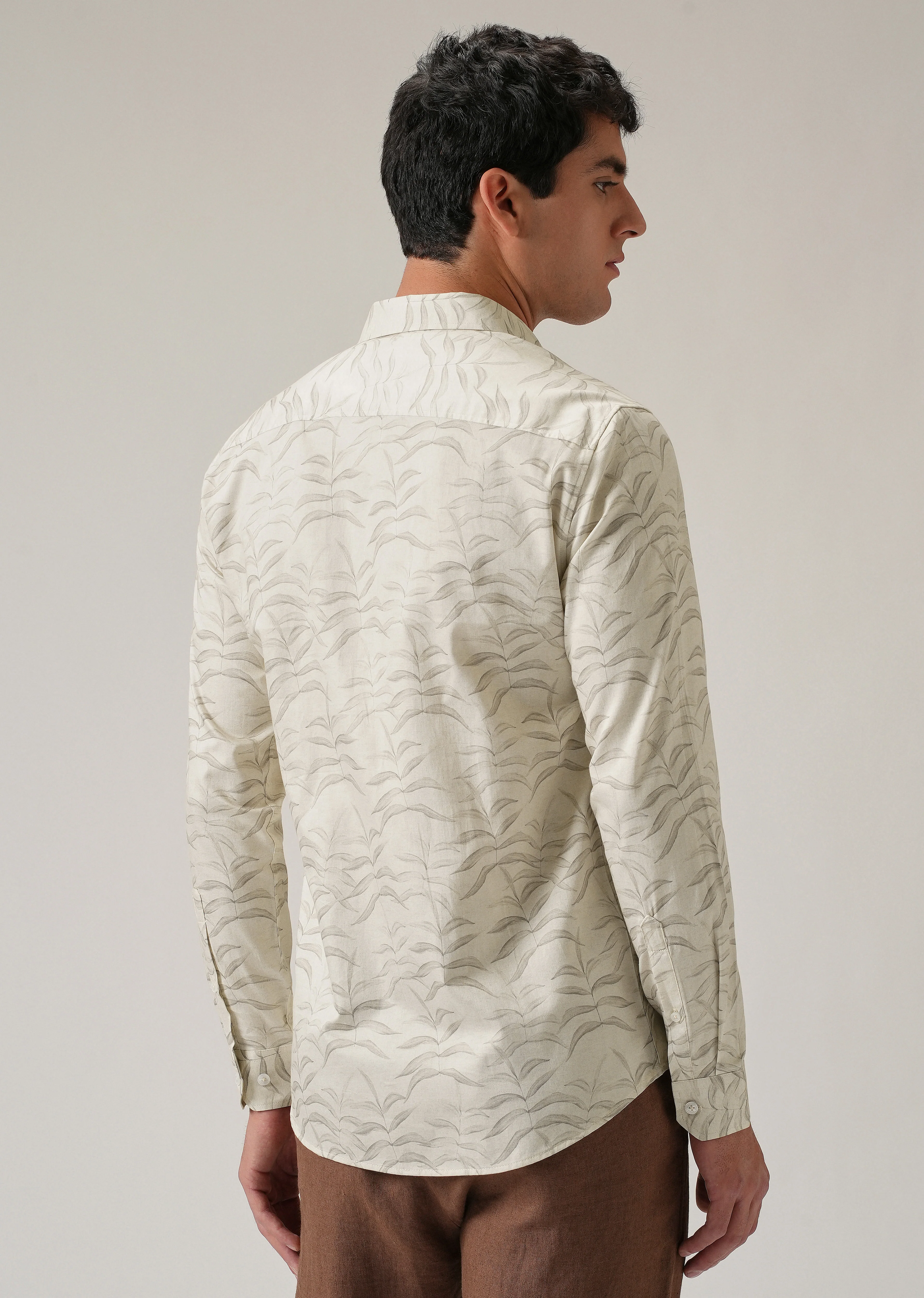 Off-White Leaf Print Shirt - Image 2