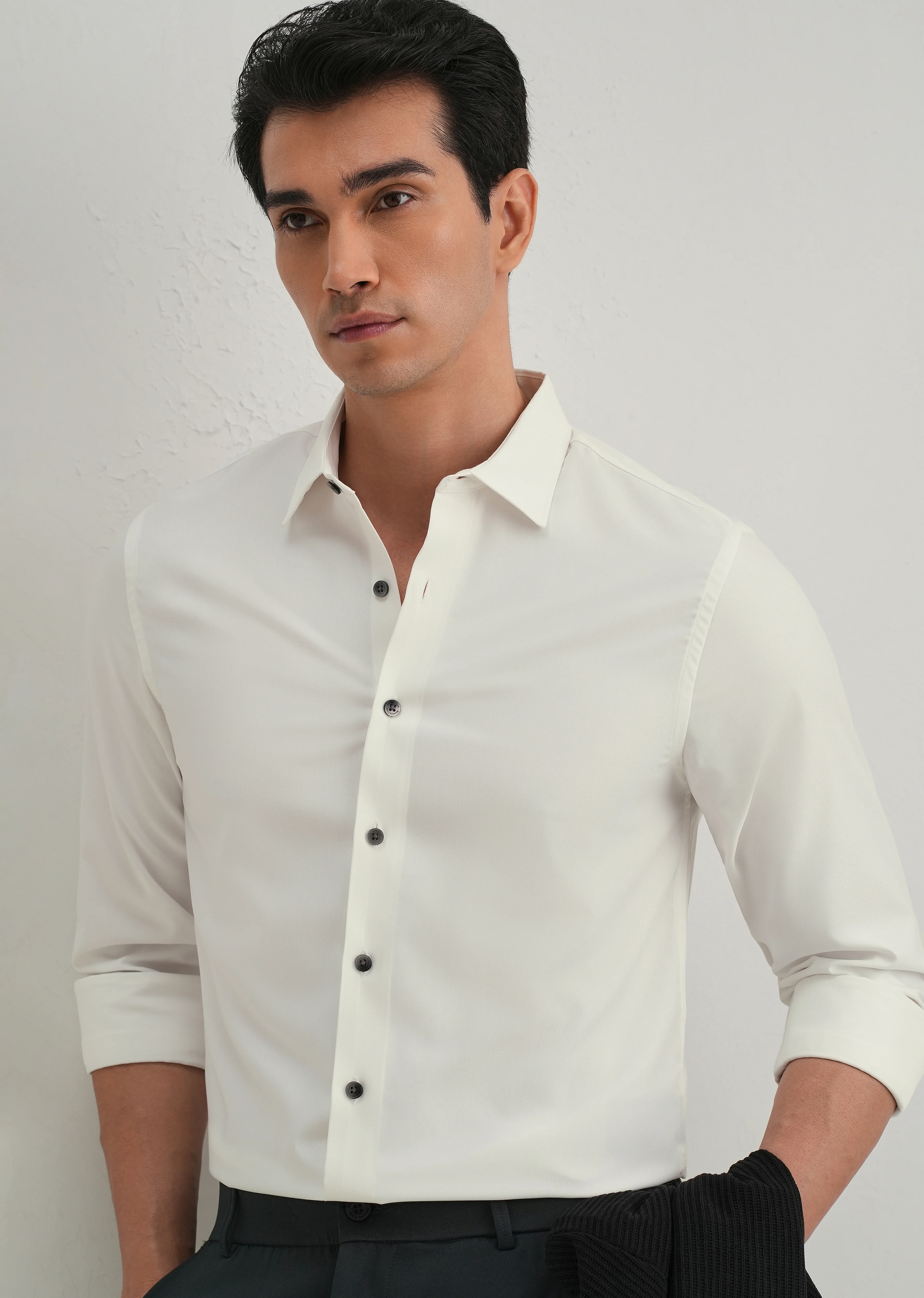 Off-White Stitchless Placket Premium Wrinkle-Free Shirt - Image 7