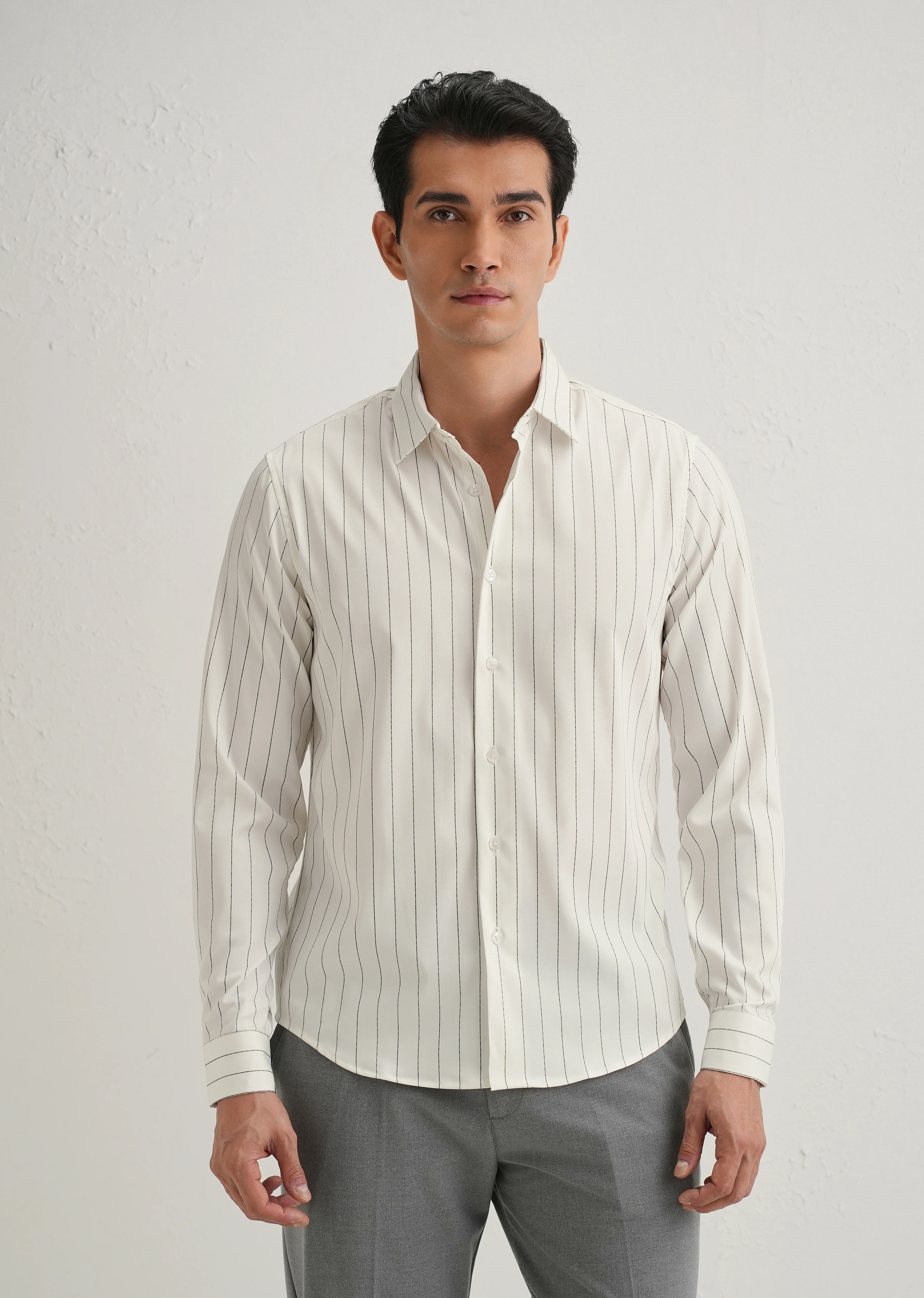 Off-White Vertical Stripe Shirt - Image 5