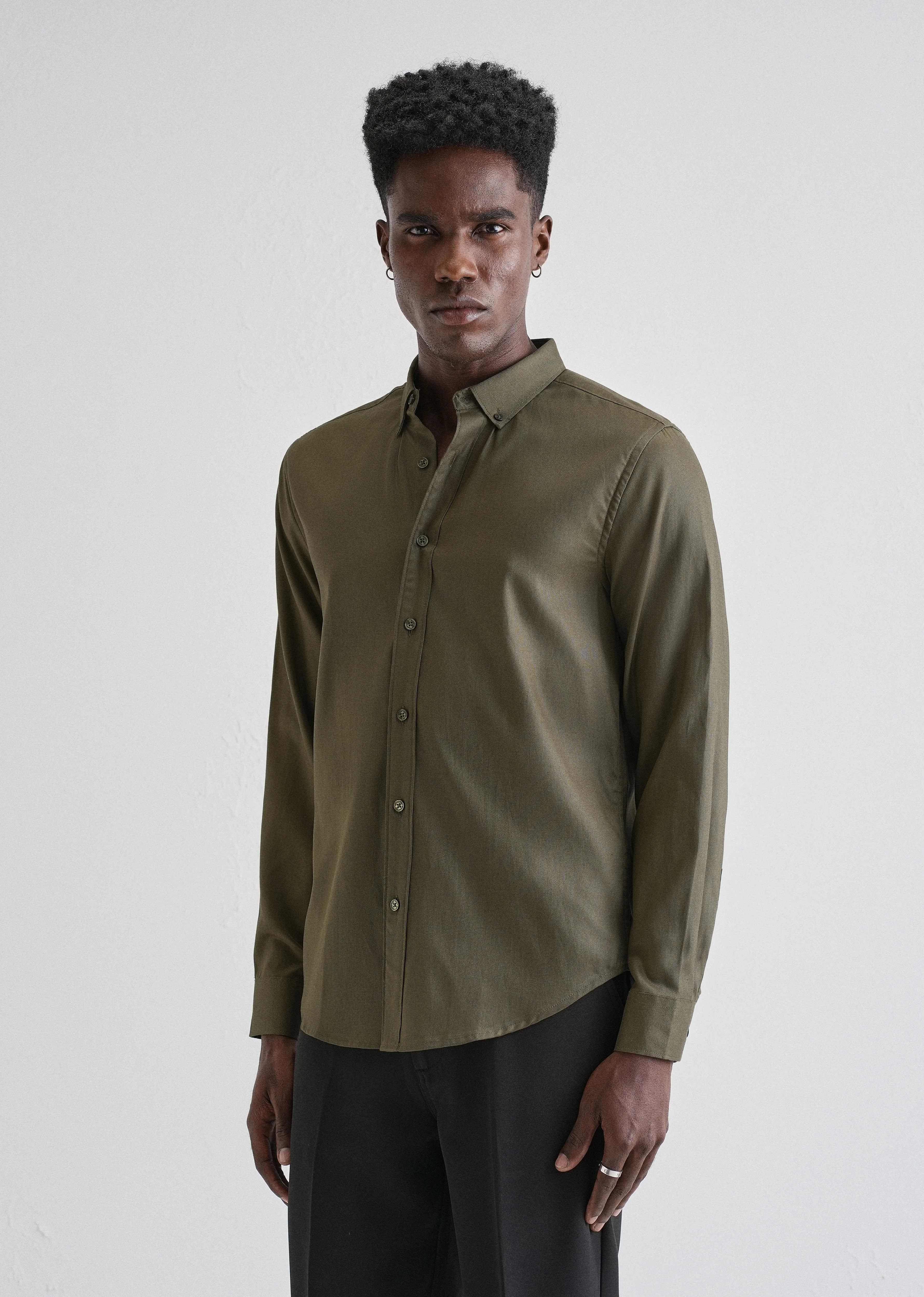Olive Green Plain Blended Cotton Regular Fit Shirt - Image 4