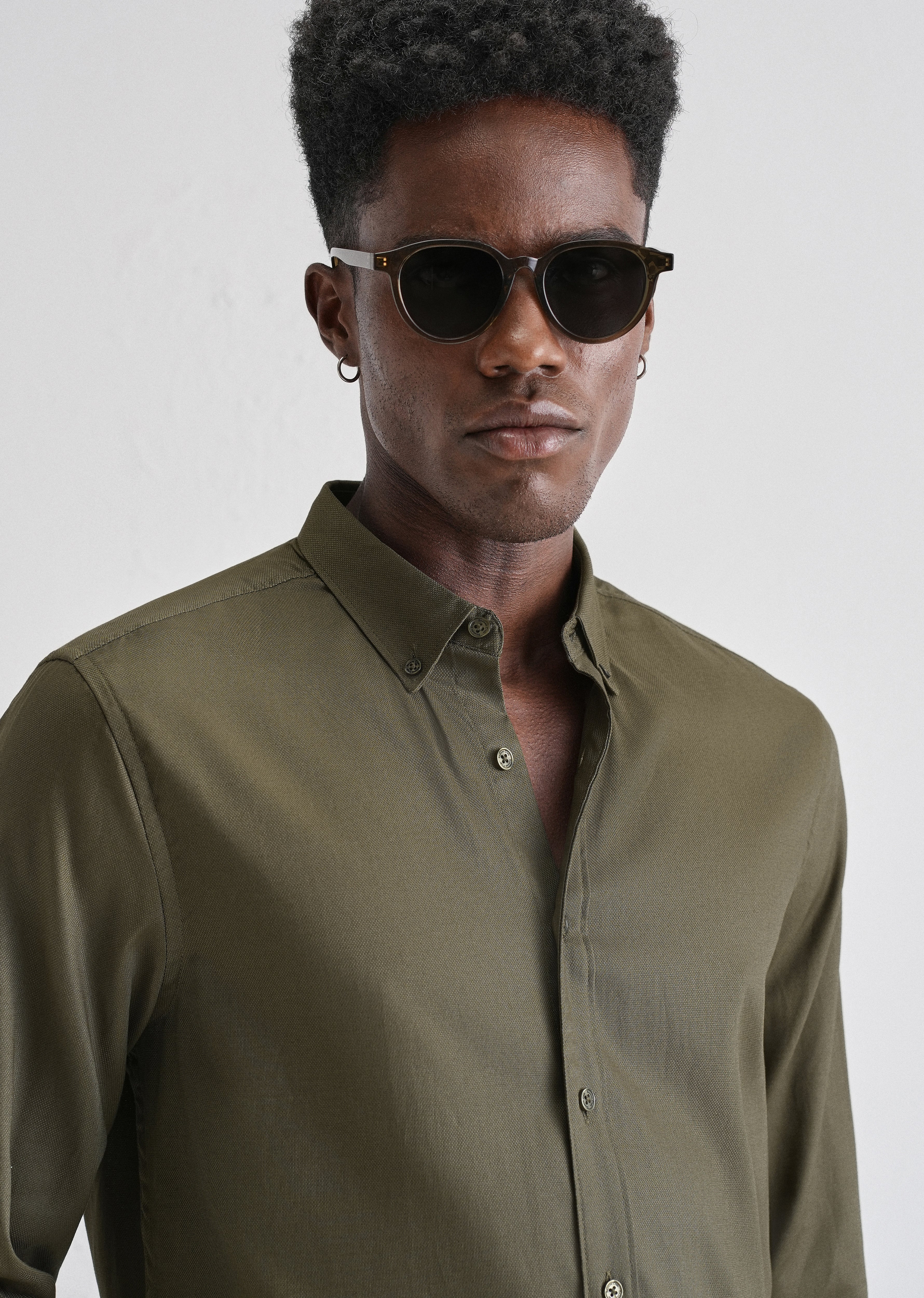 Olive Green Plain Blended Cotton Regular Fit Shirt - Image 5