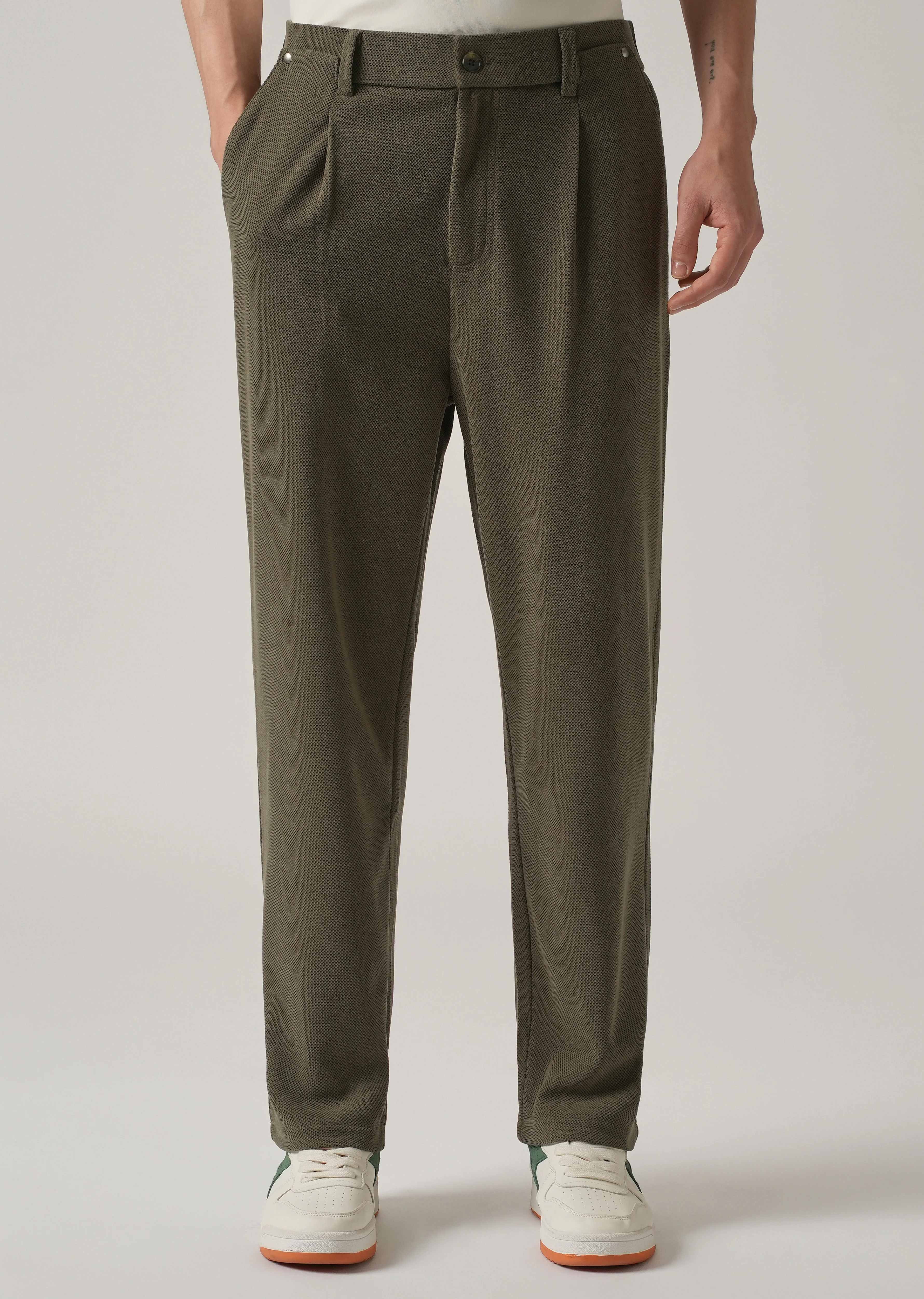 Olive Textured Pleated Relaxed Fit Pant - Image 3