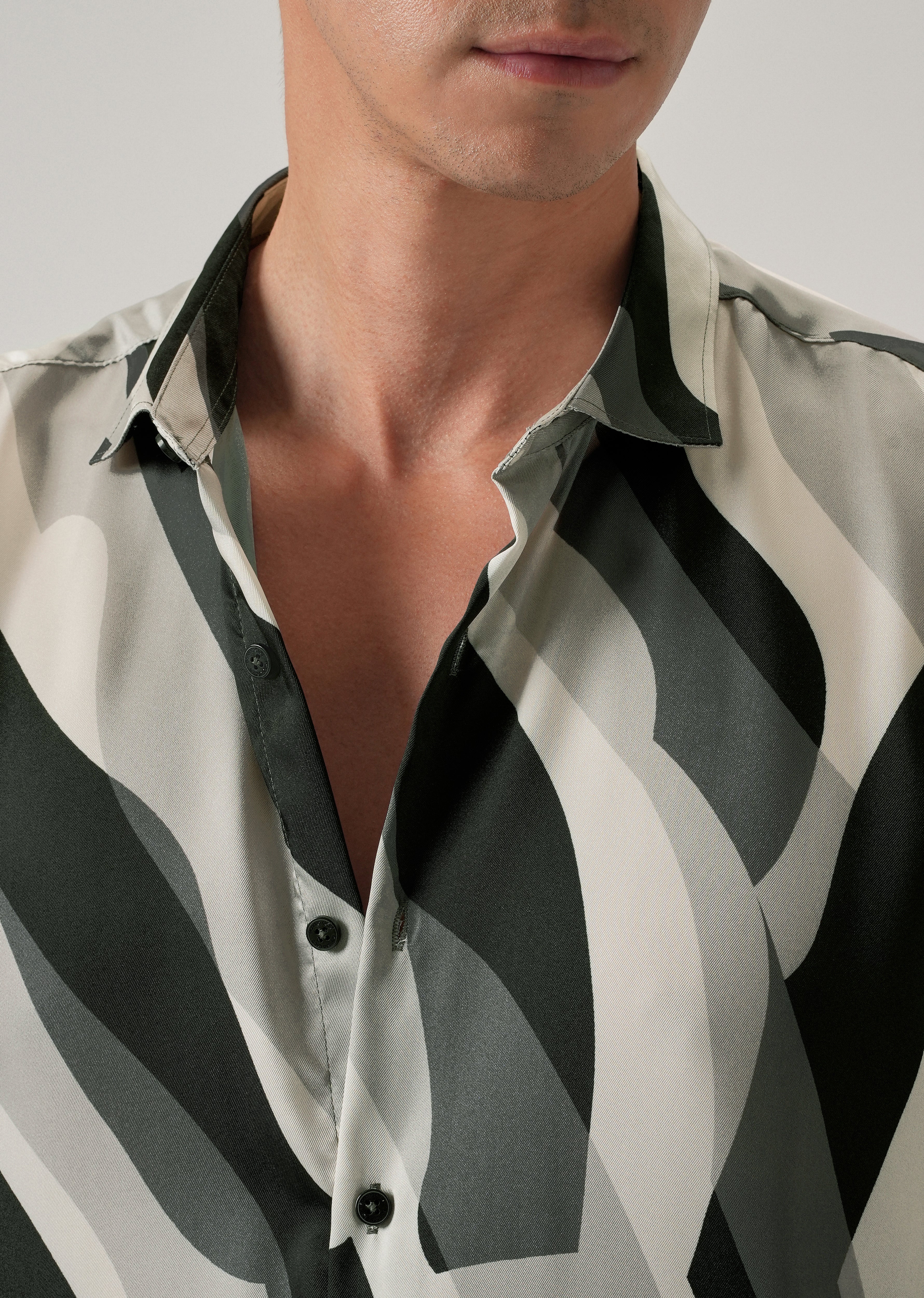 Olive Wave Print Shirt - Image 5