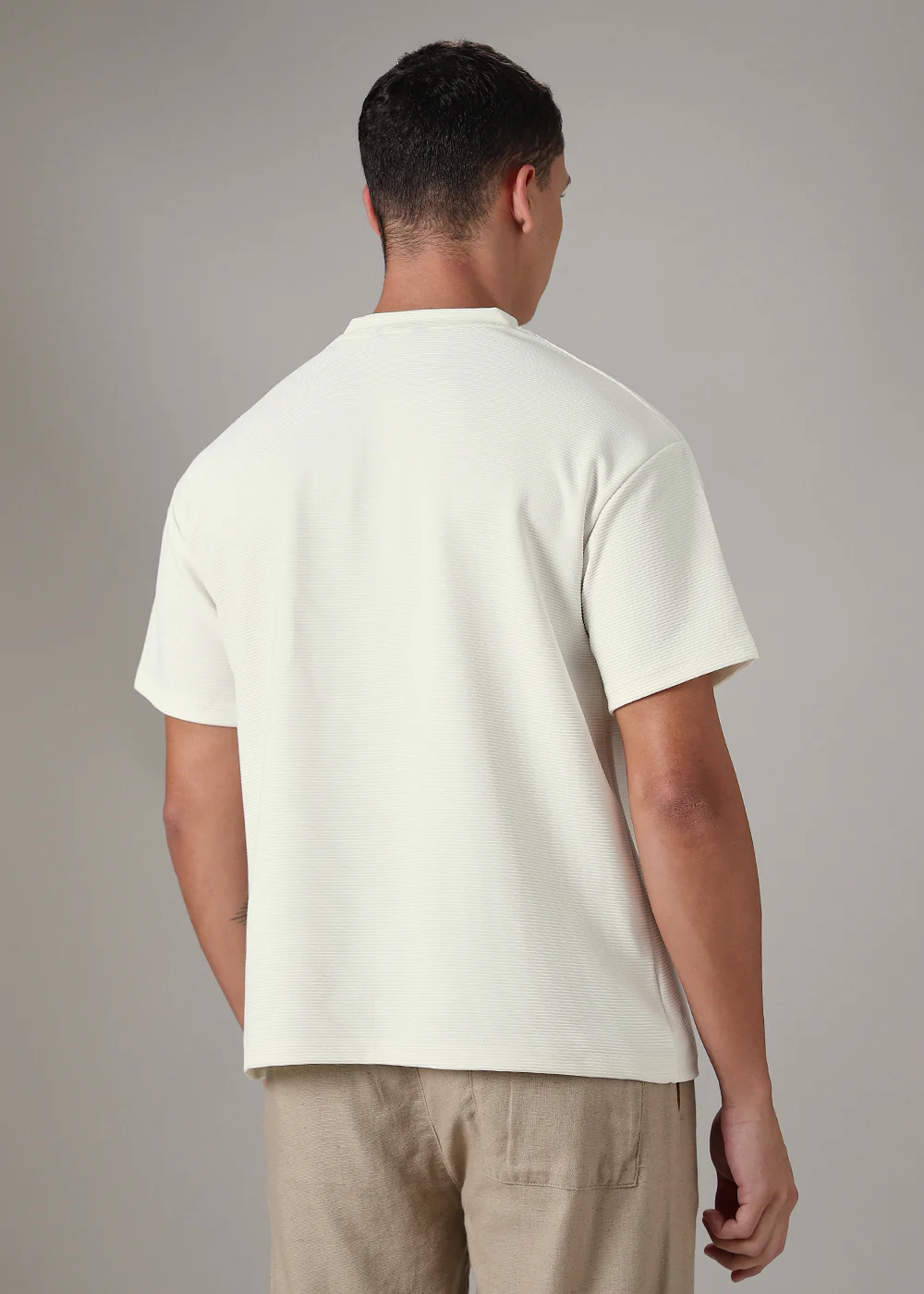 Oversized White Plain Textured T-shirt - Image 4
