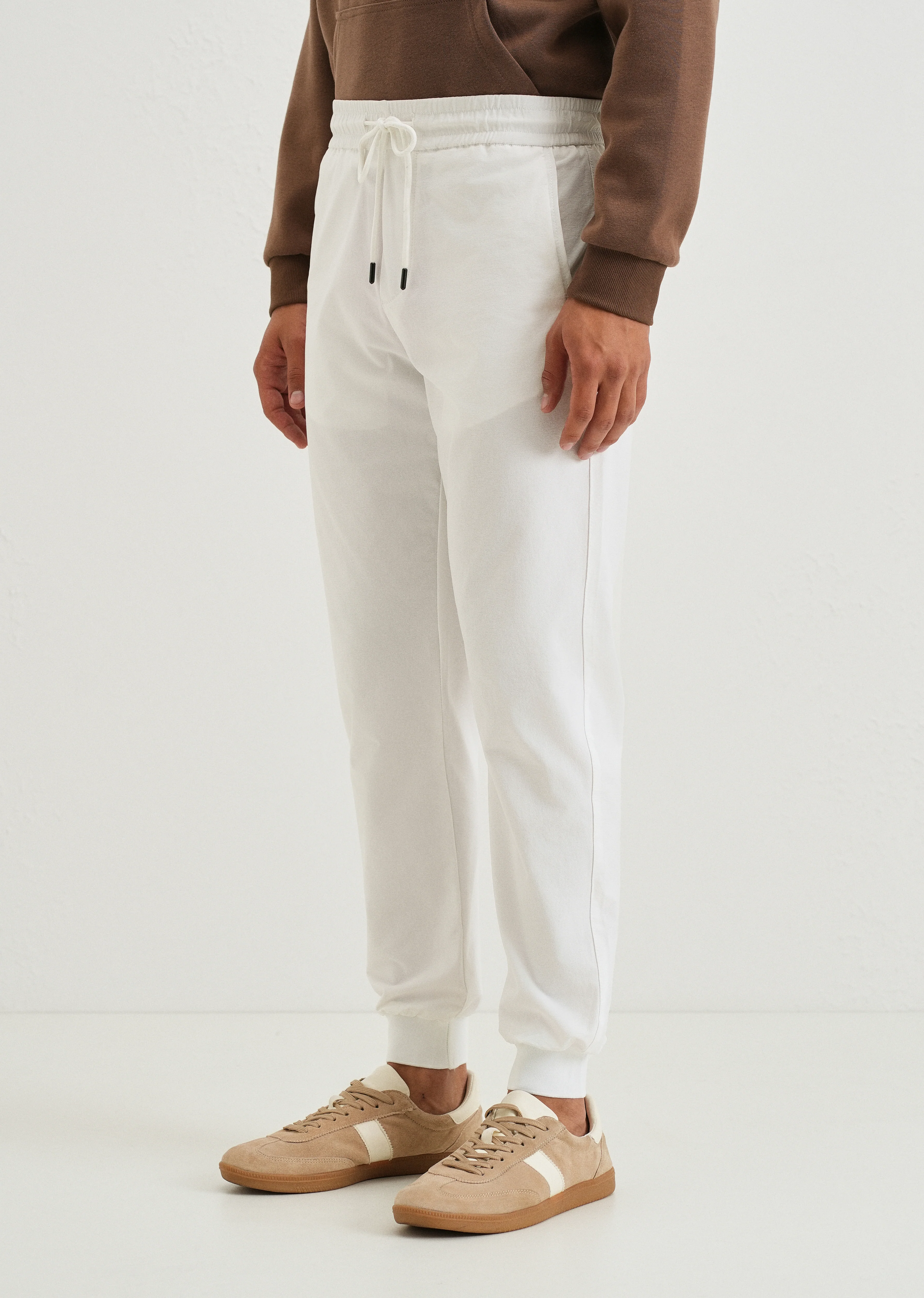 Pacific White Jogger - Image 4