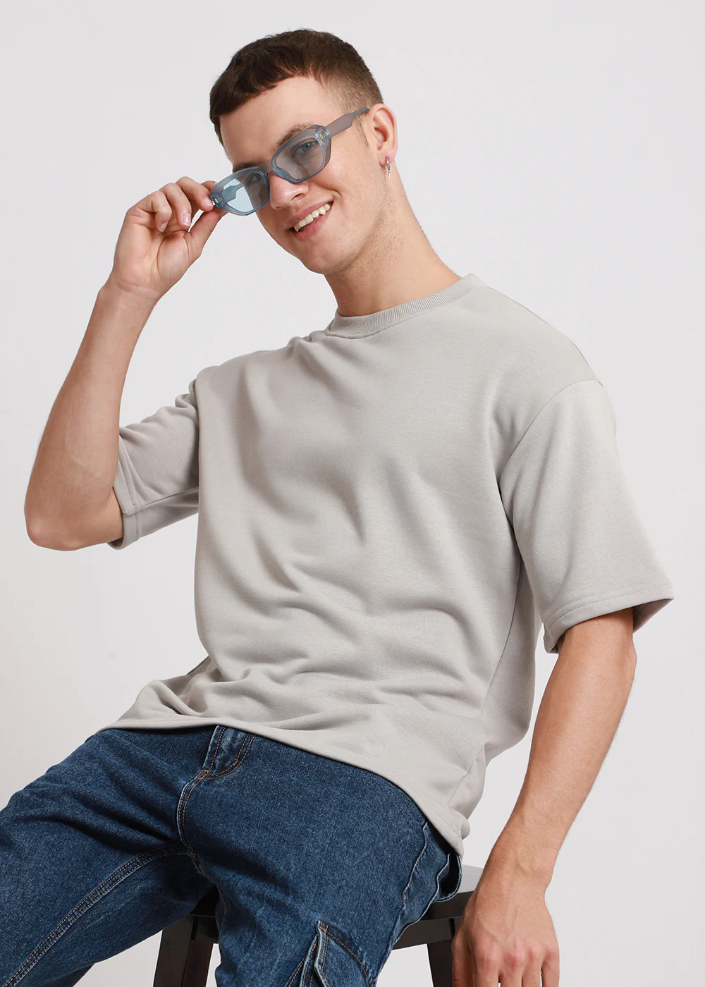 Pale Gray Plain Oversized Basic T-shirt - Image 6