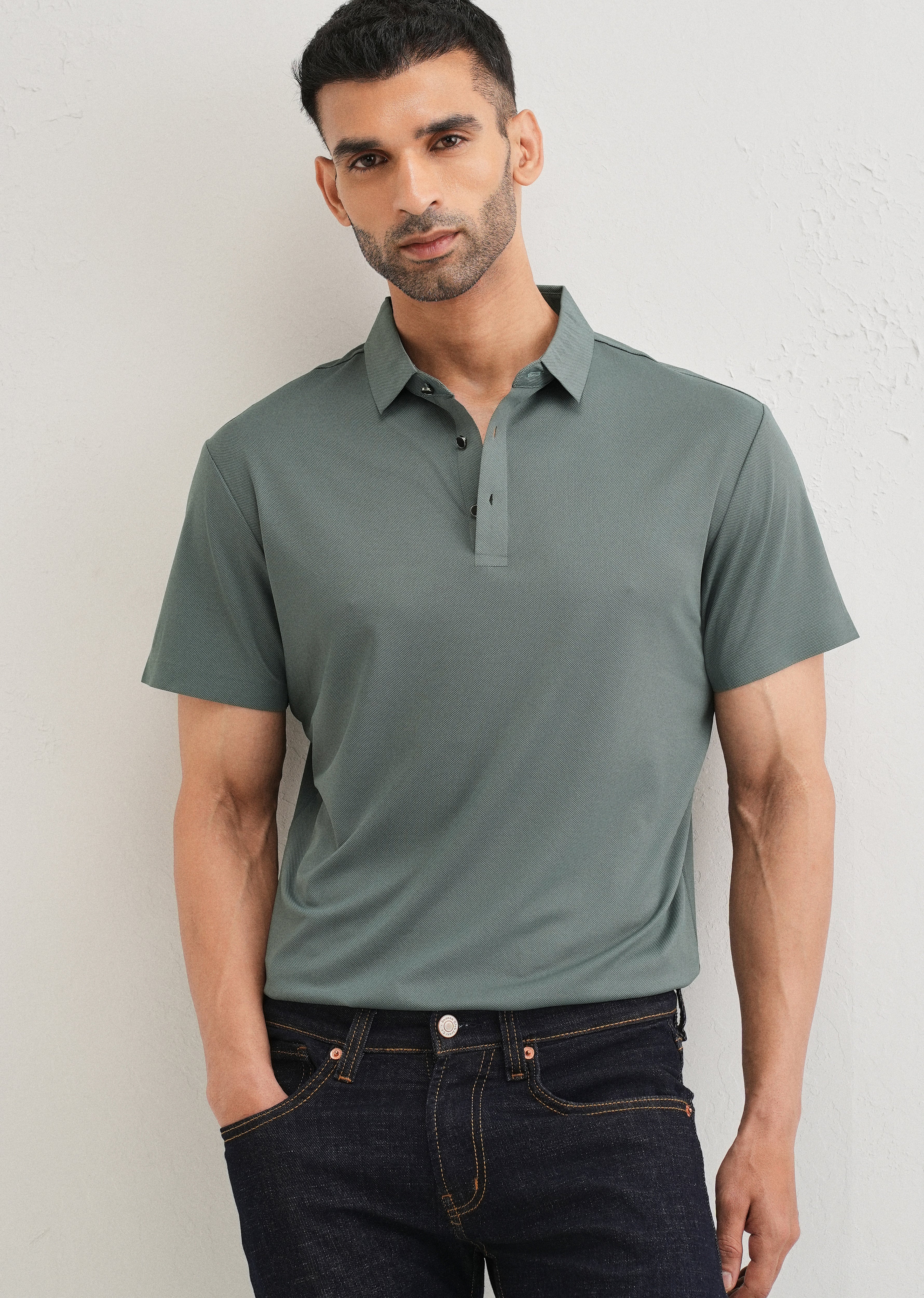 Patterned Green Plain Stitchless Polo T-shirt - Image 7