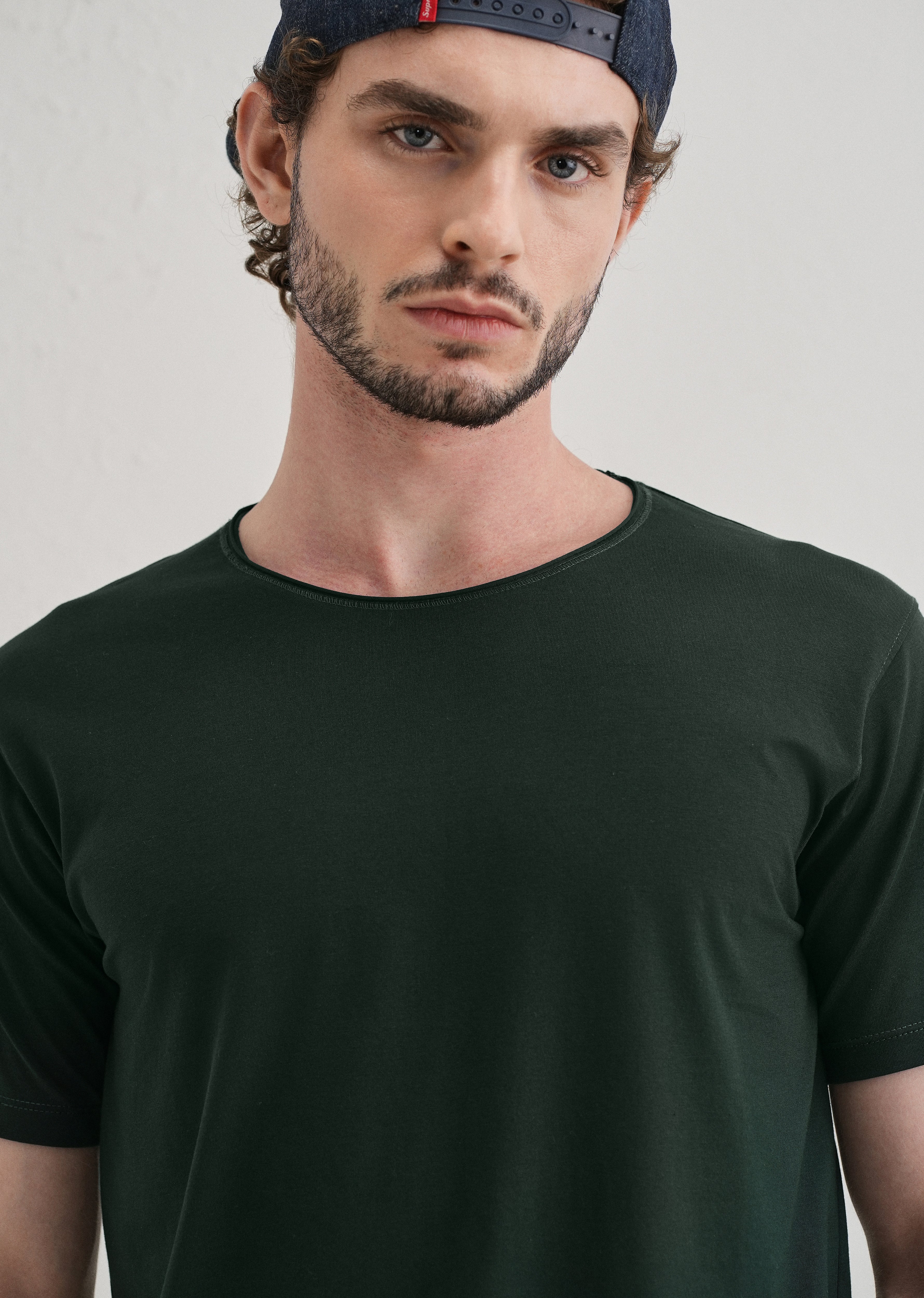 Pine Green Plain Round Neck T-shirt - Image 5