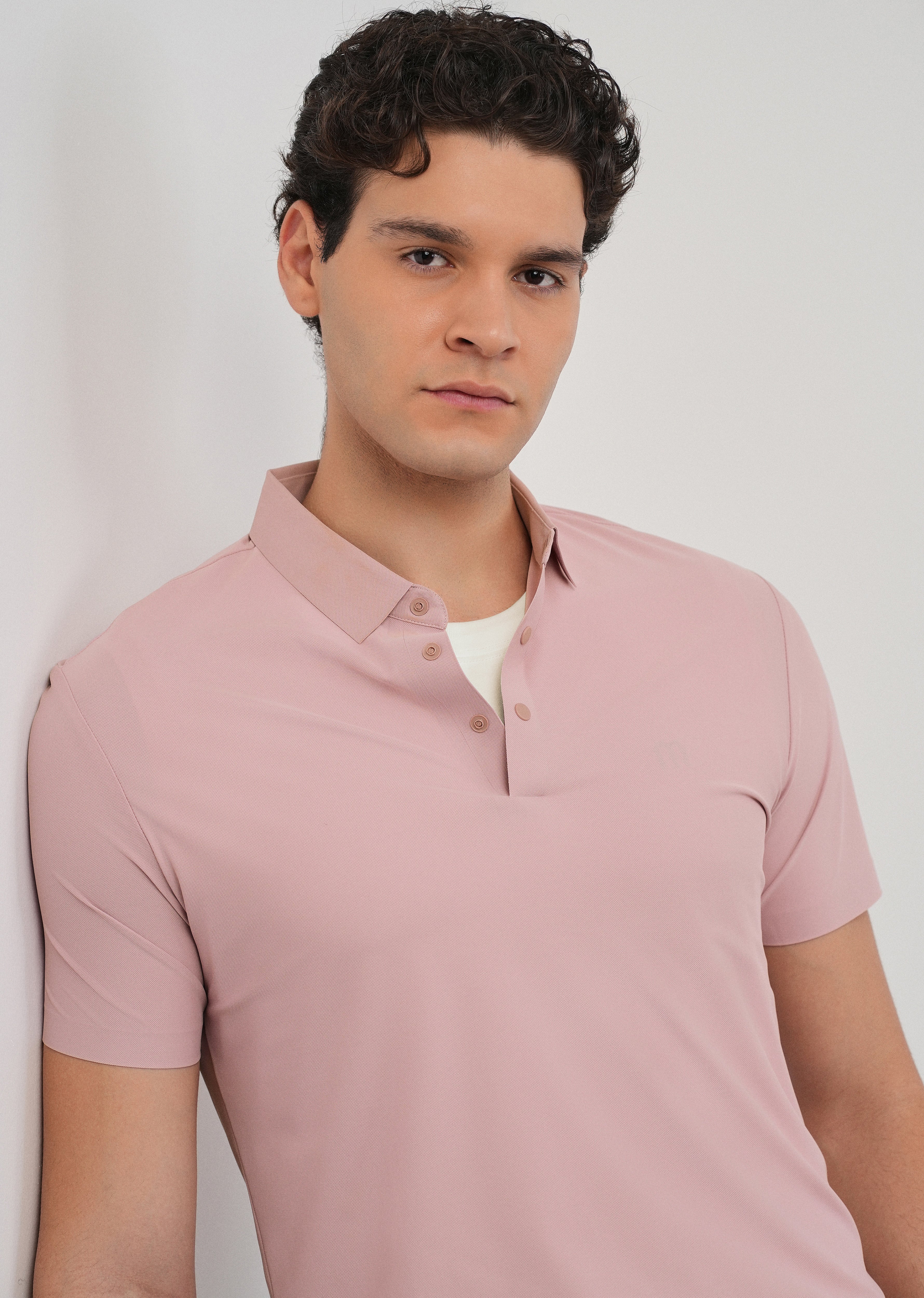 Pink Stitchless Polo Collar T-Shirt - Image 5