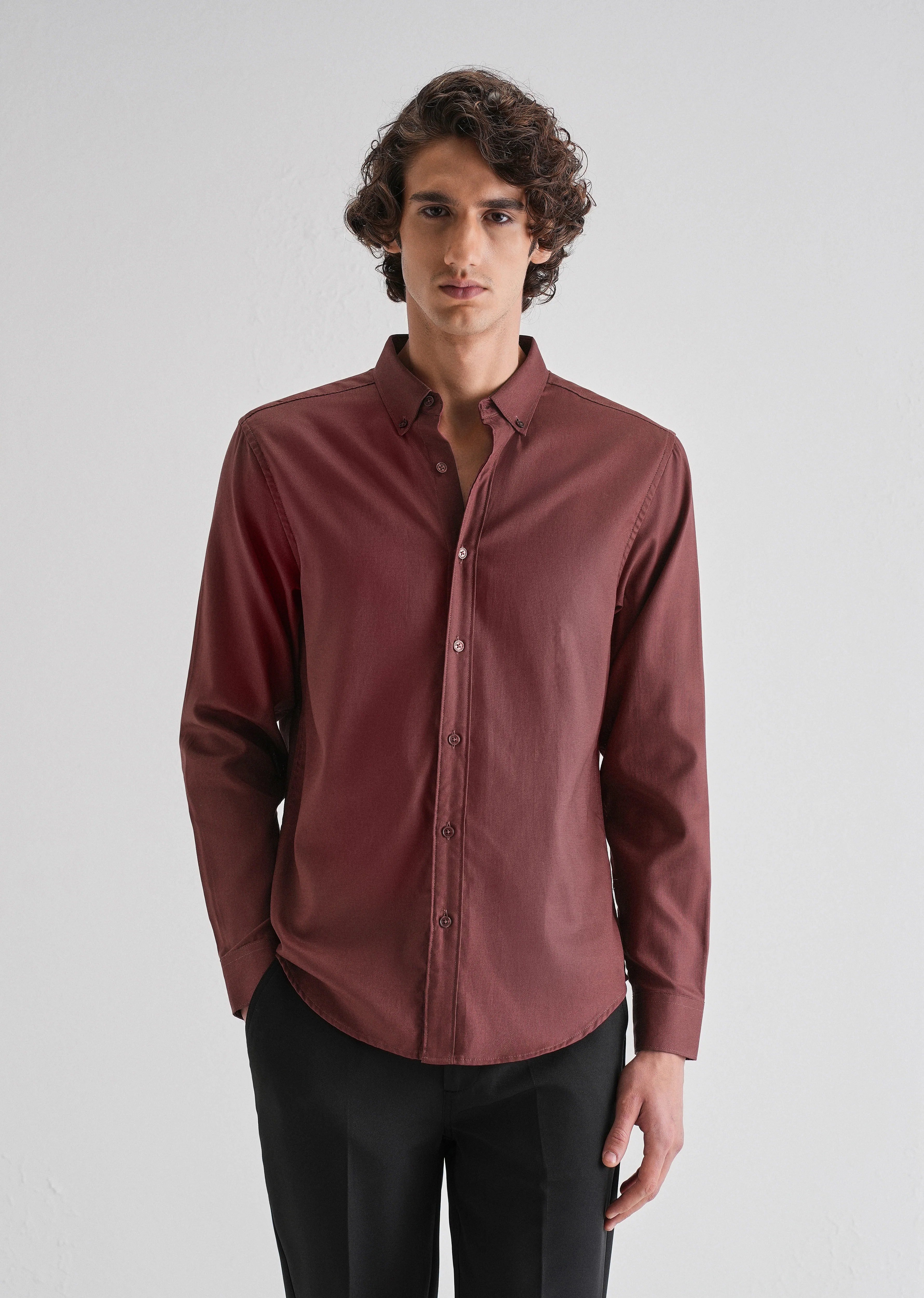 Red Ochre Plain Blended Cotton Regular Fit Shirt - Image 3
