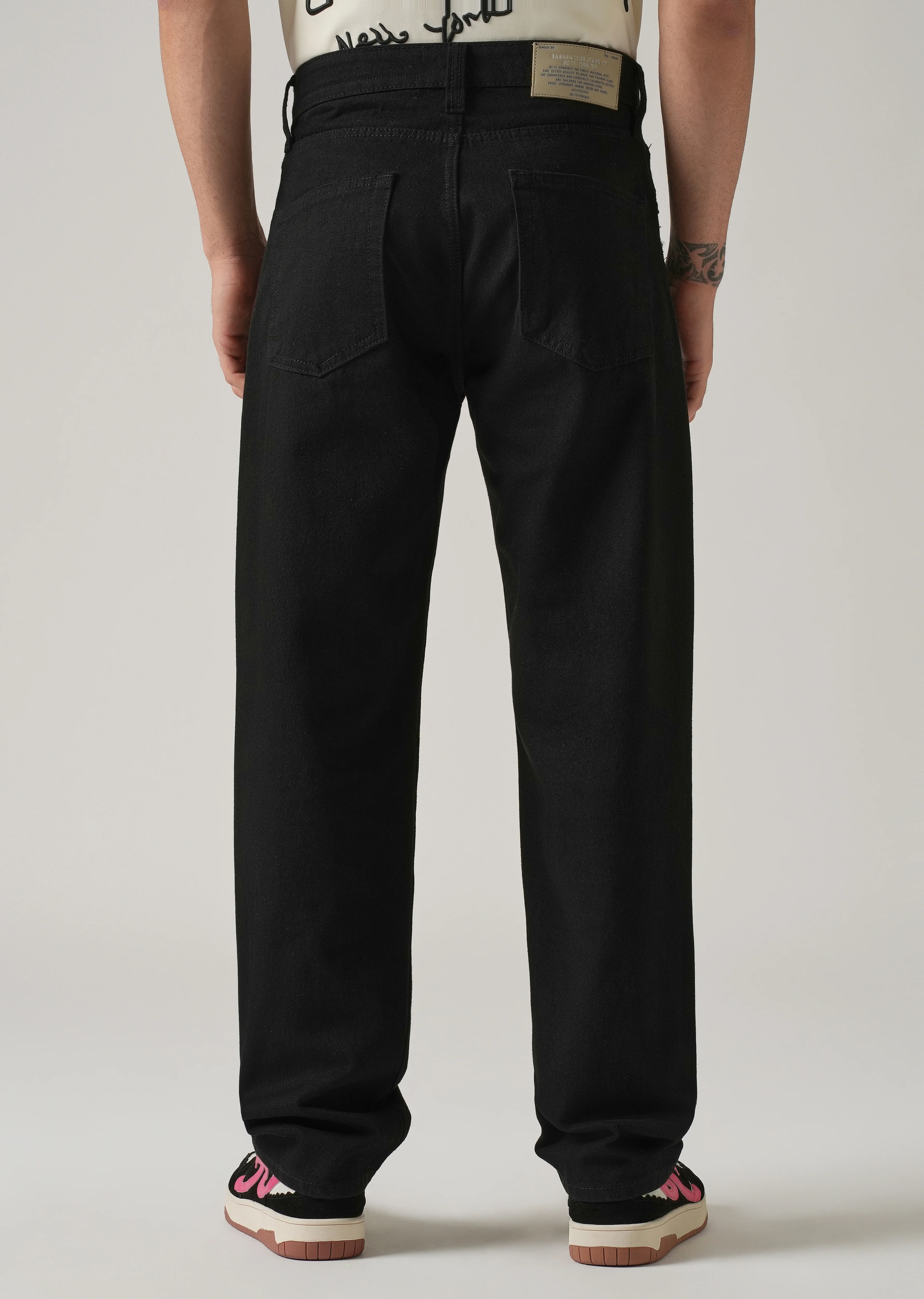 Relaxed Fit Black Jeans - Image 2