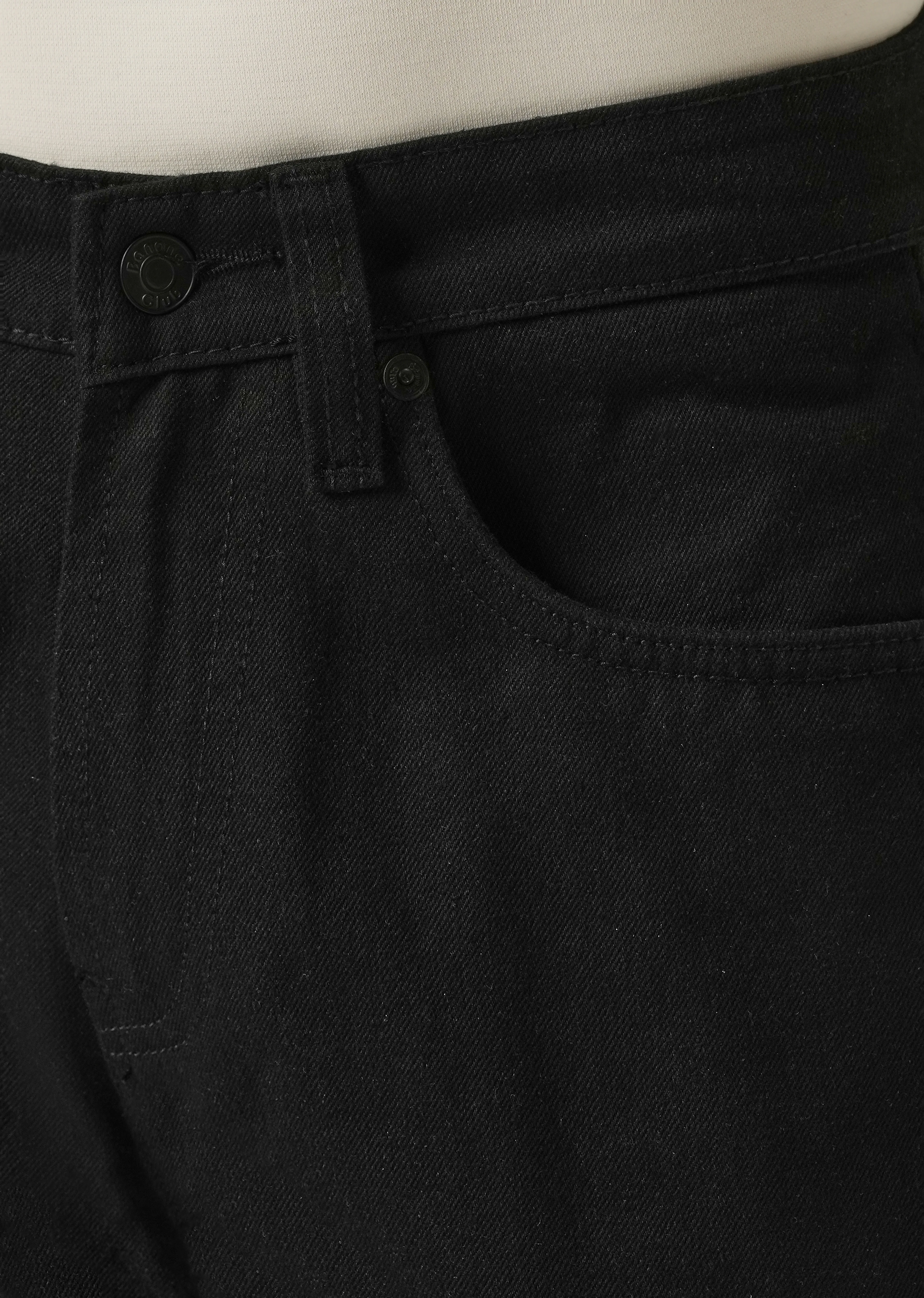 Relaxed Fit Black Jeans - Image 5