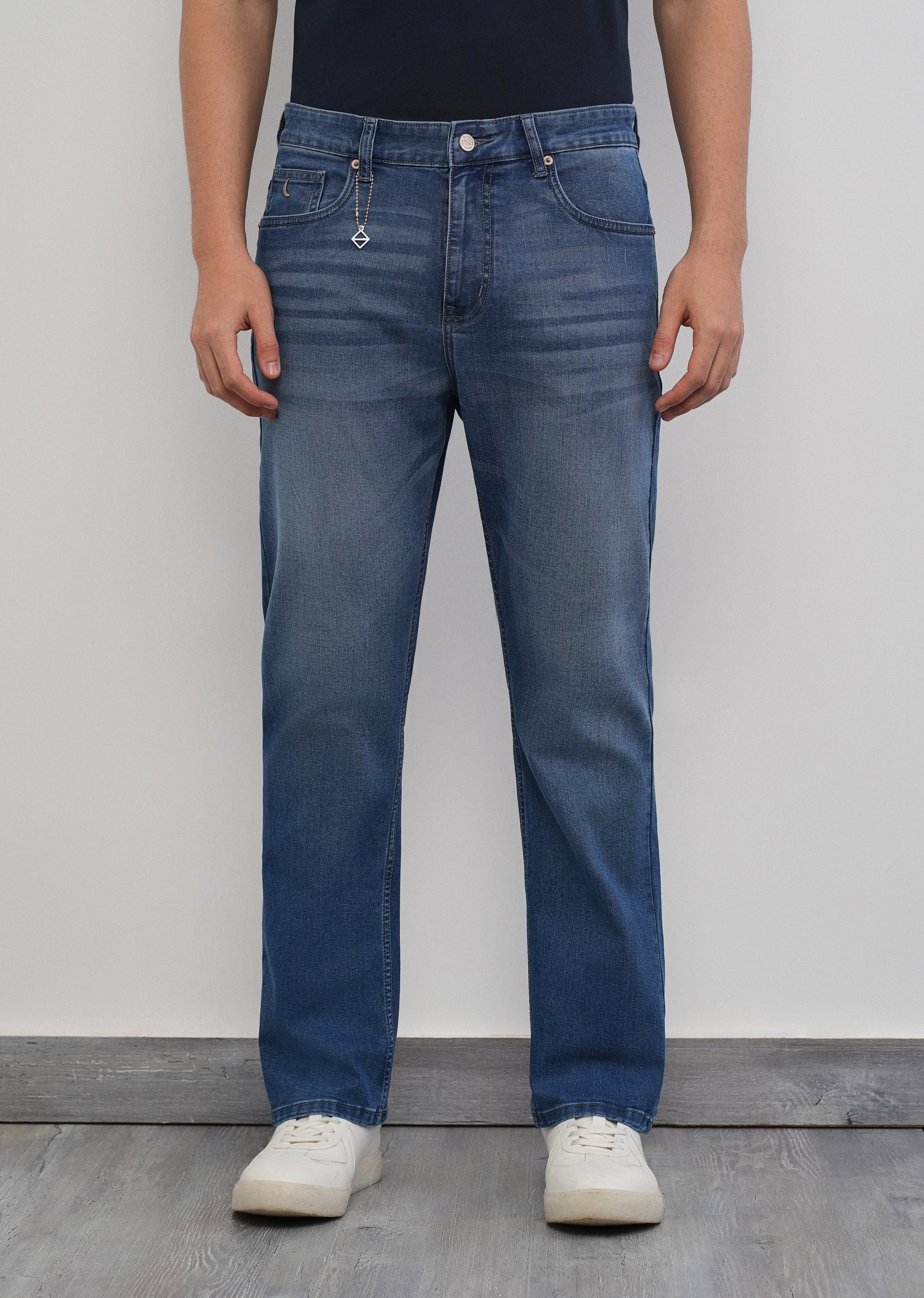 Retro Mid Blue Straight Fit Jeans - Image 3