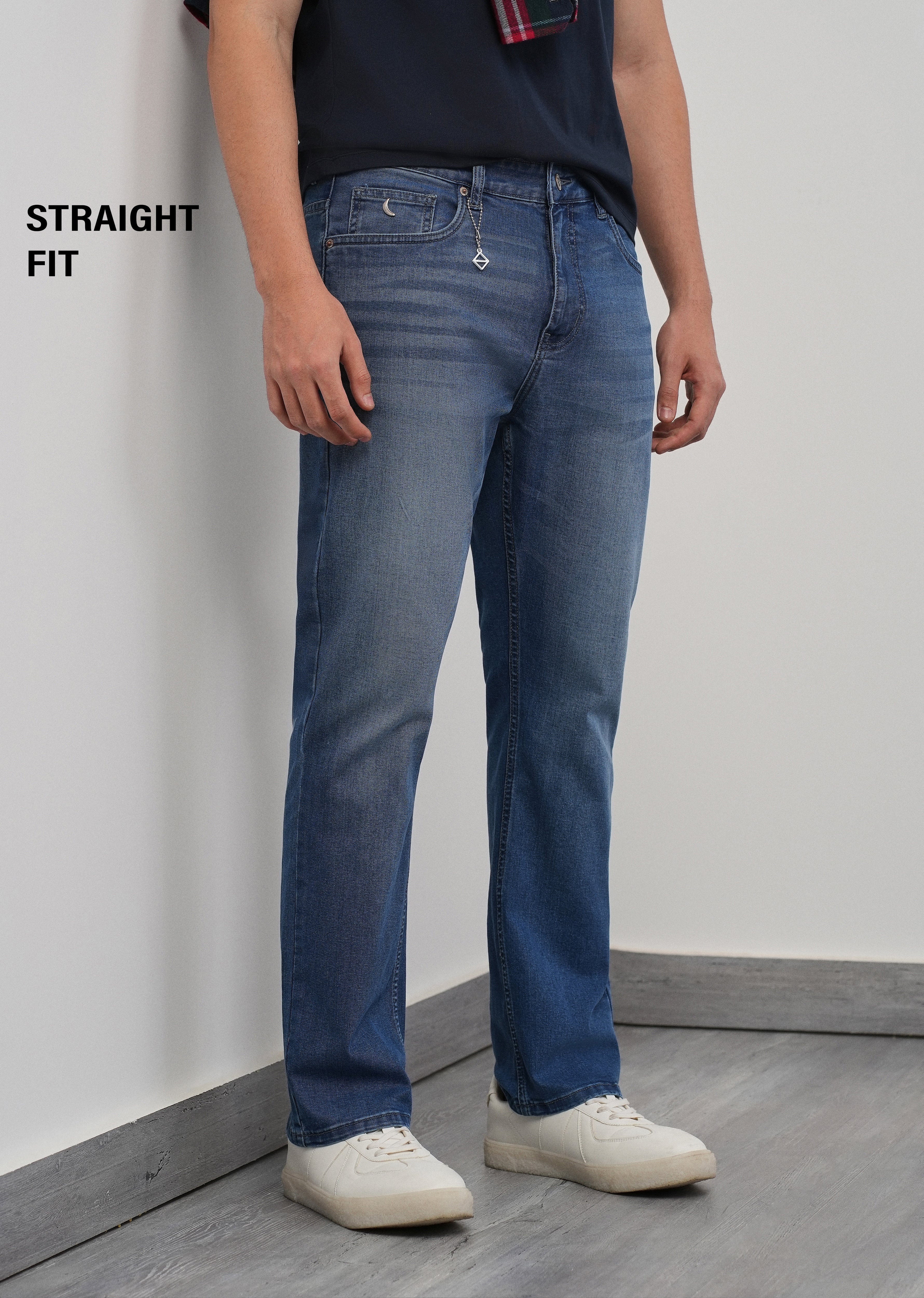Retro Mid Blue Straight Fit Jeans - Image 7