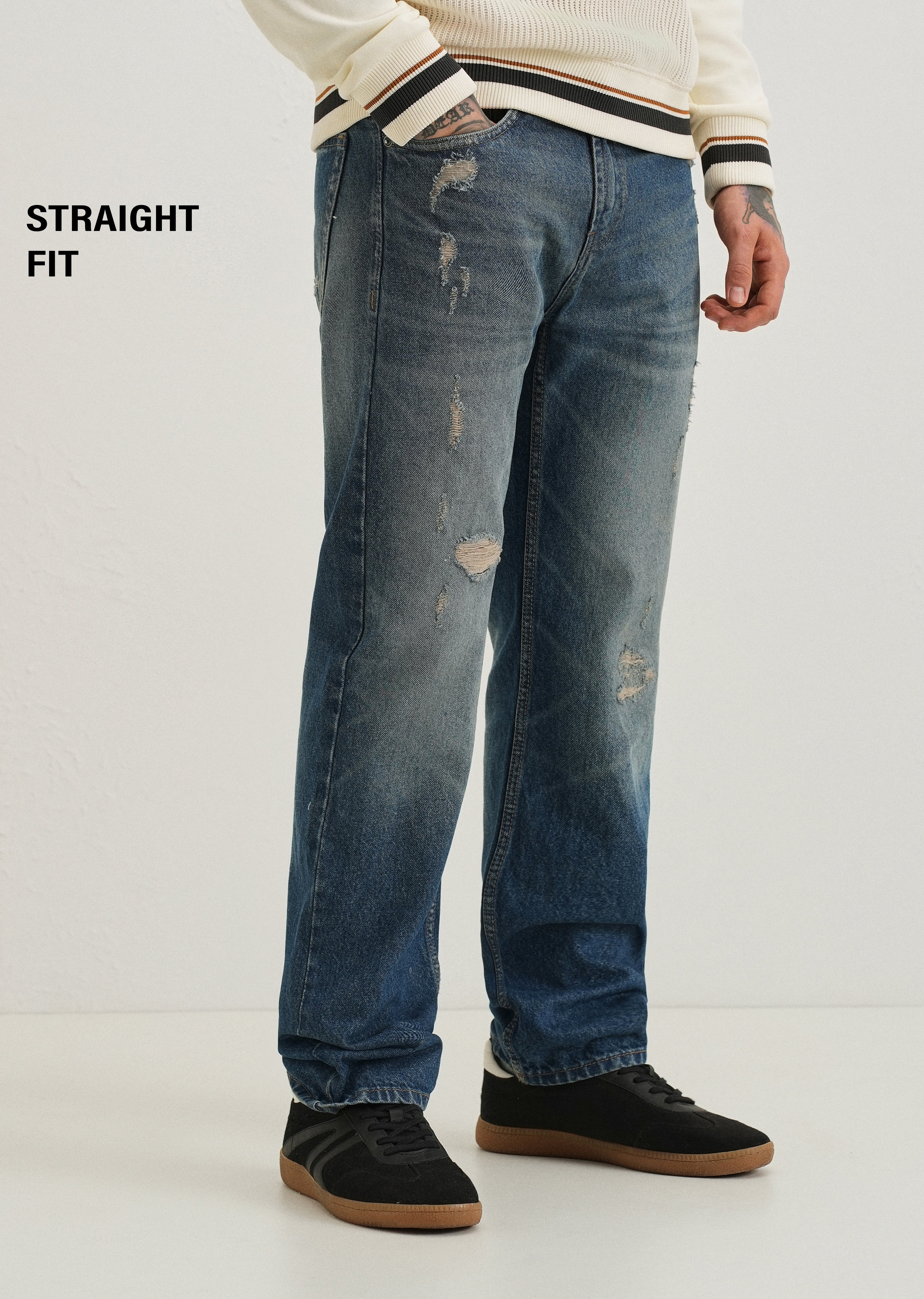 Ripped Blue Straight fit Jeans - Image 7