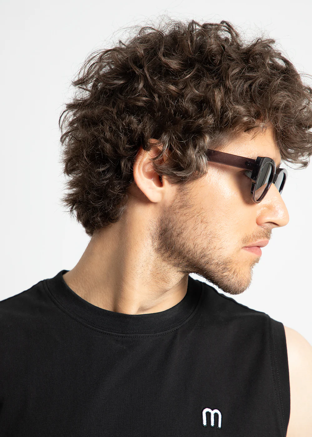 SheerSlate Unisex Oval Sunglasses - Image 6