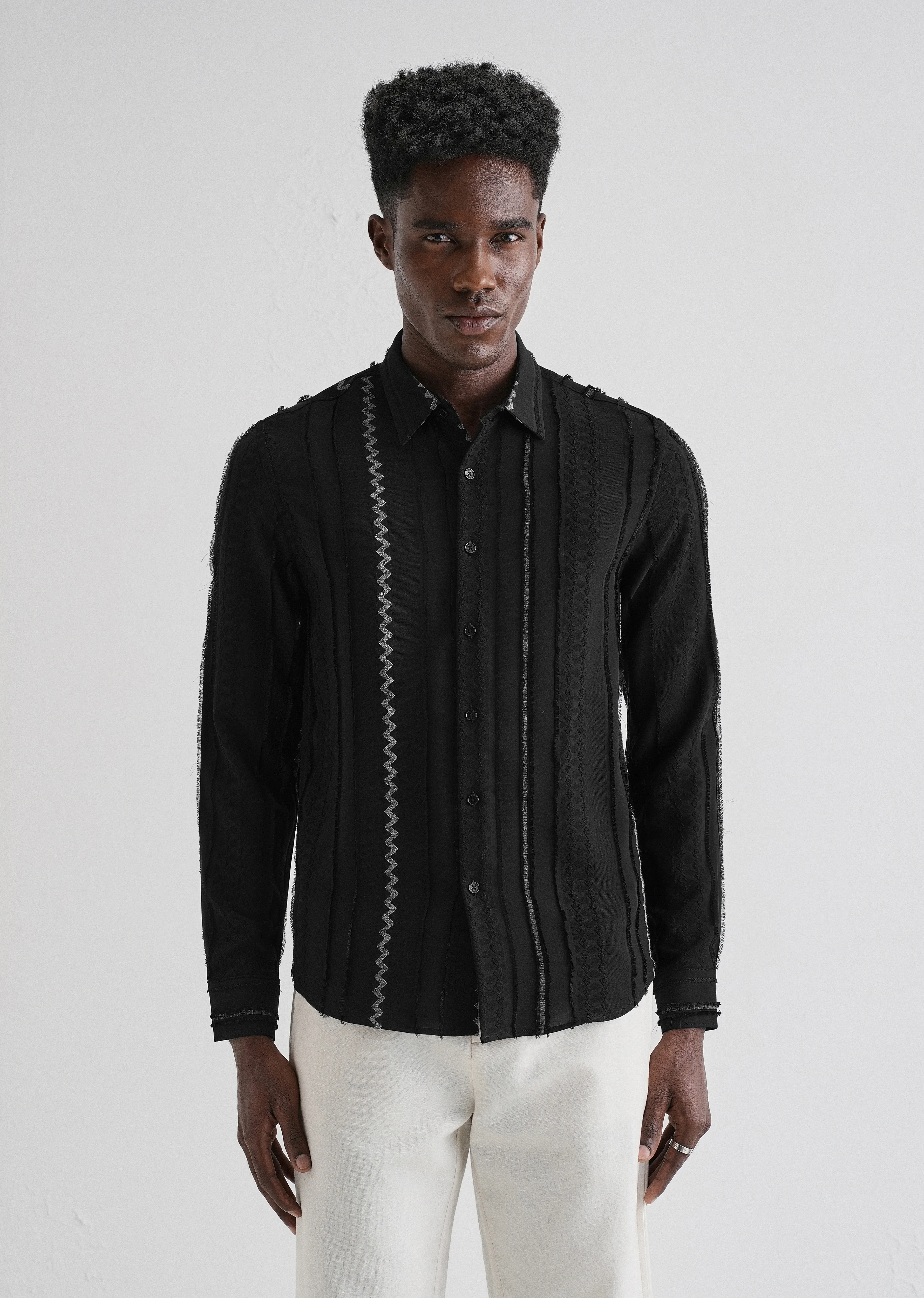 Sleek Black Vertical Chevron Striped Shirt - Image 3
