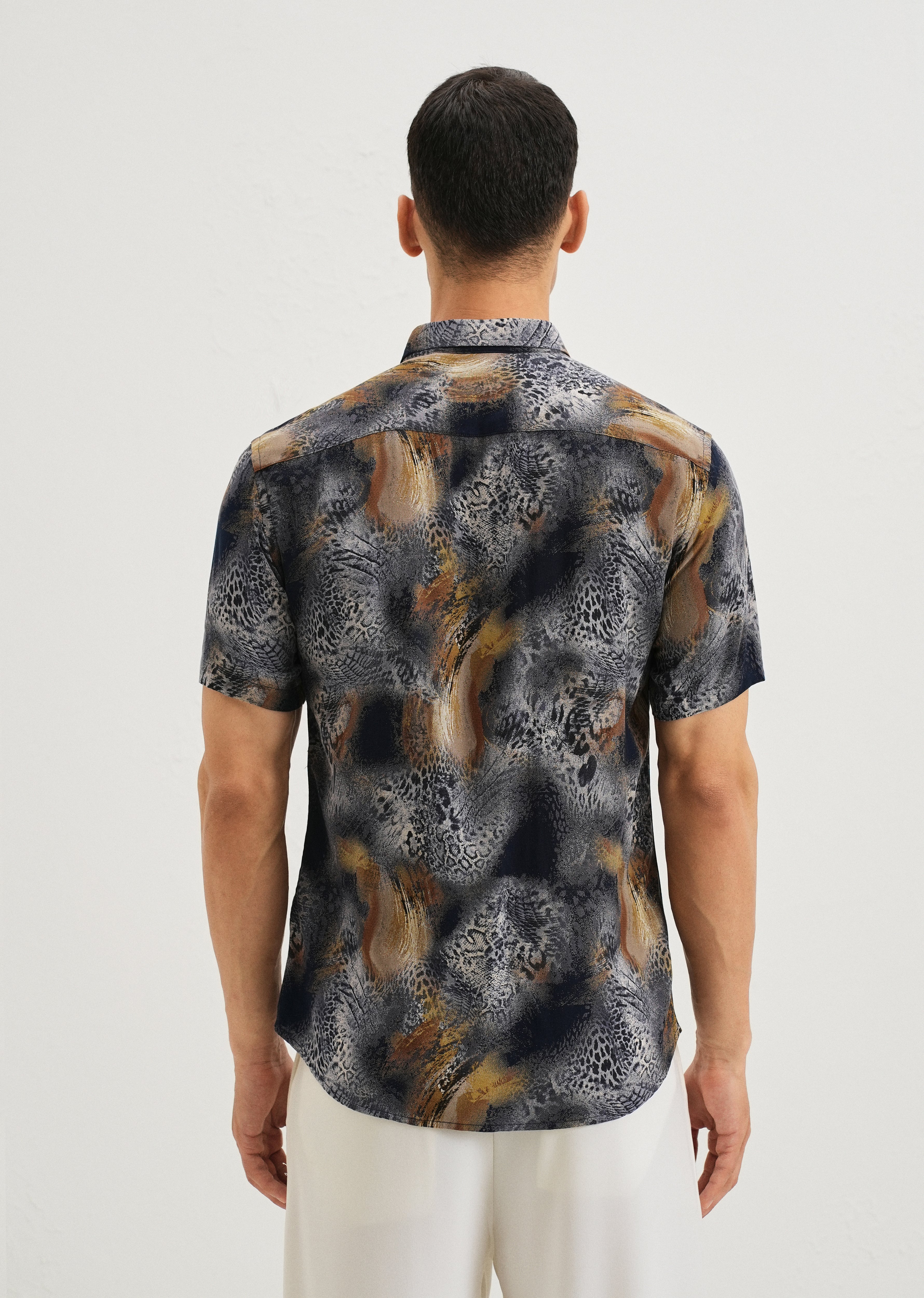 SnakeSkin Feather shirt - Image 2